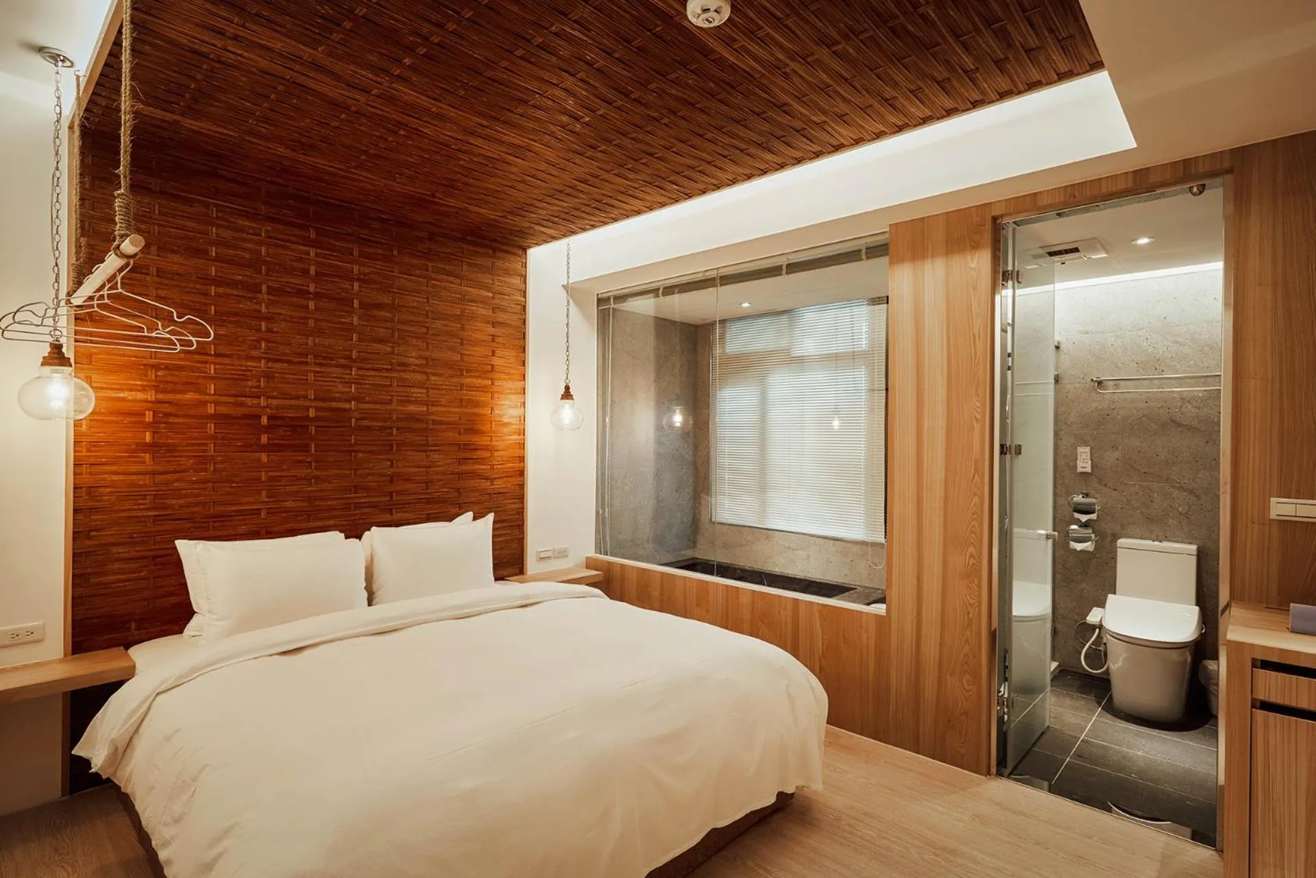 Double Room in Onsense Villa