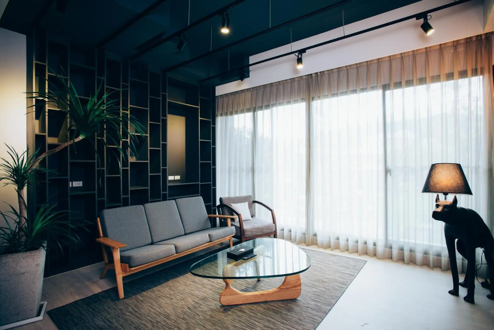 Communal lounge/ TV room in Onsense Villa