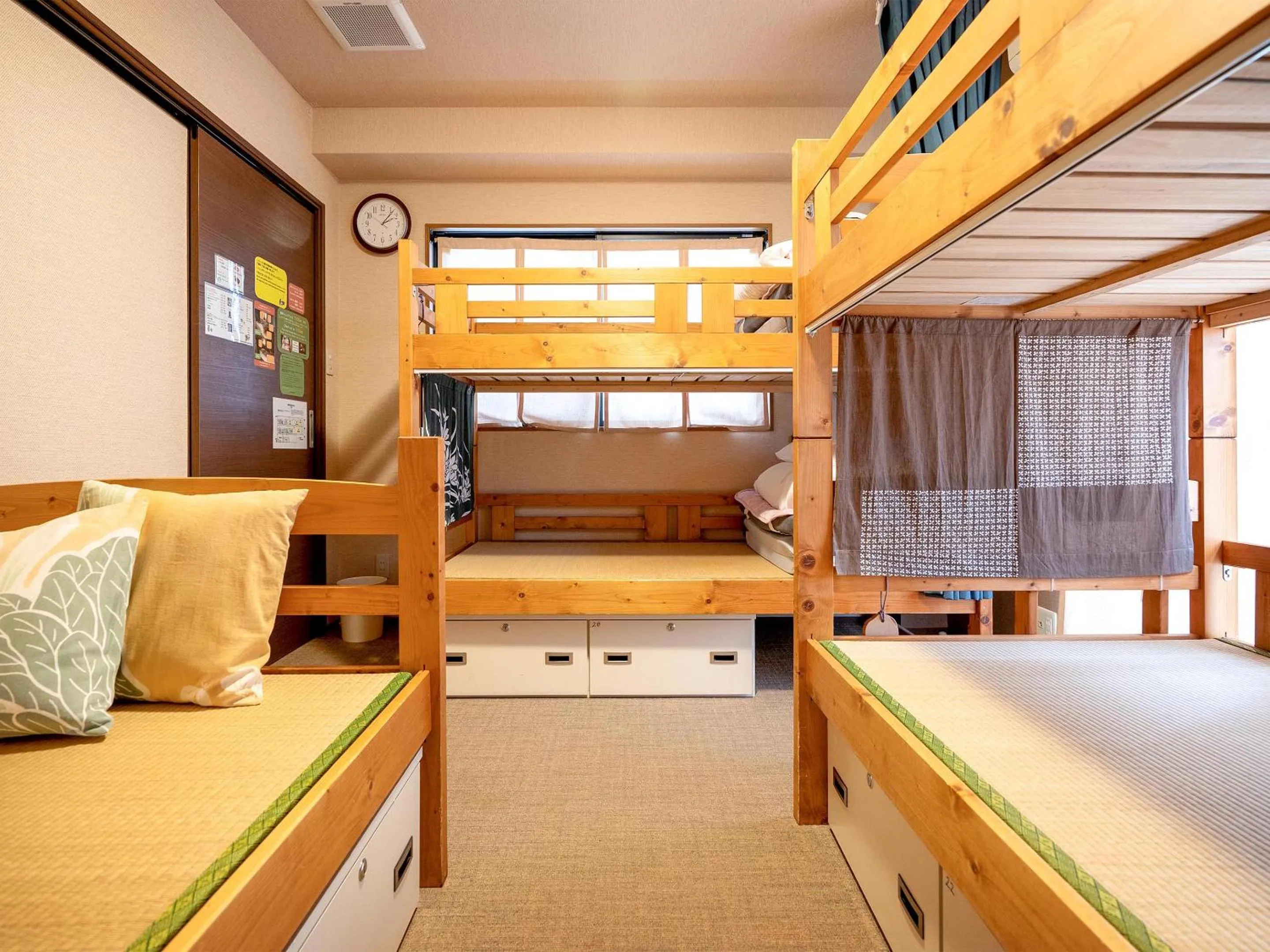 bunk bed, Bed in Guest House Nakaima