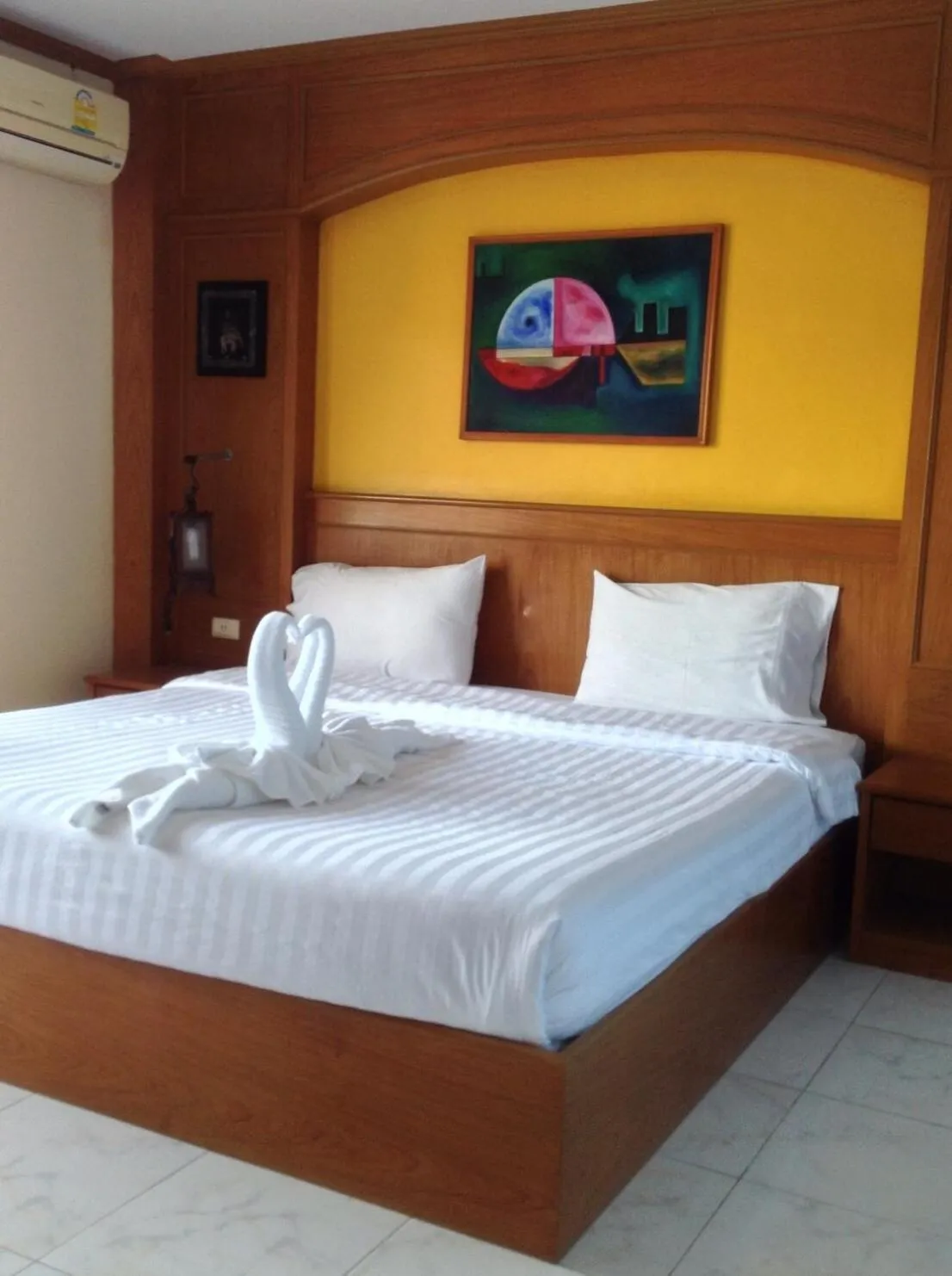 Bed in Baantonkhaokata Hotel