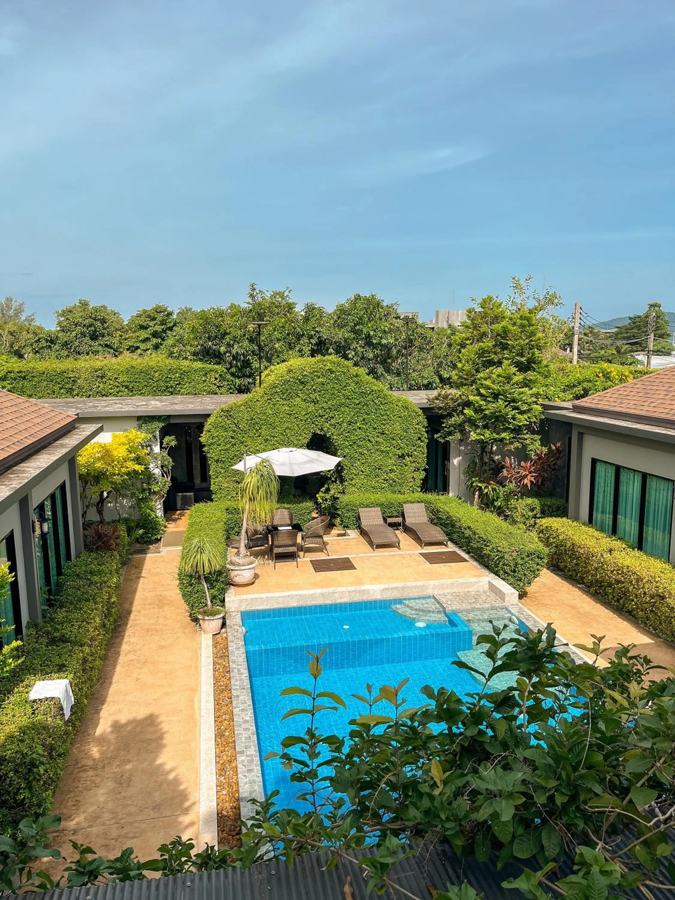 Swimming pool in BaanMee Phuket near Chalong Pier