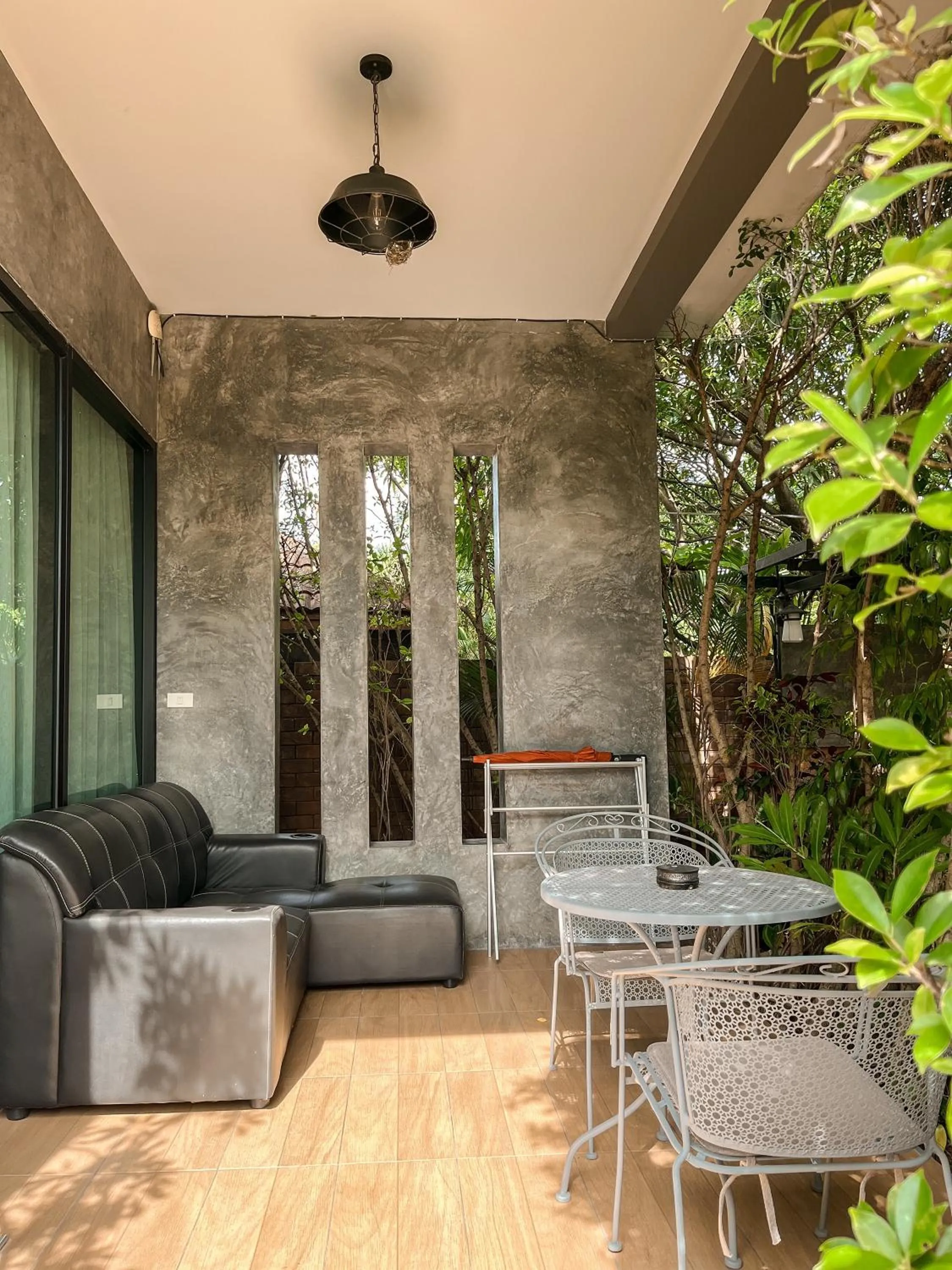 Bed in BaanMee Phuket near Chalong Pier