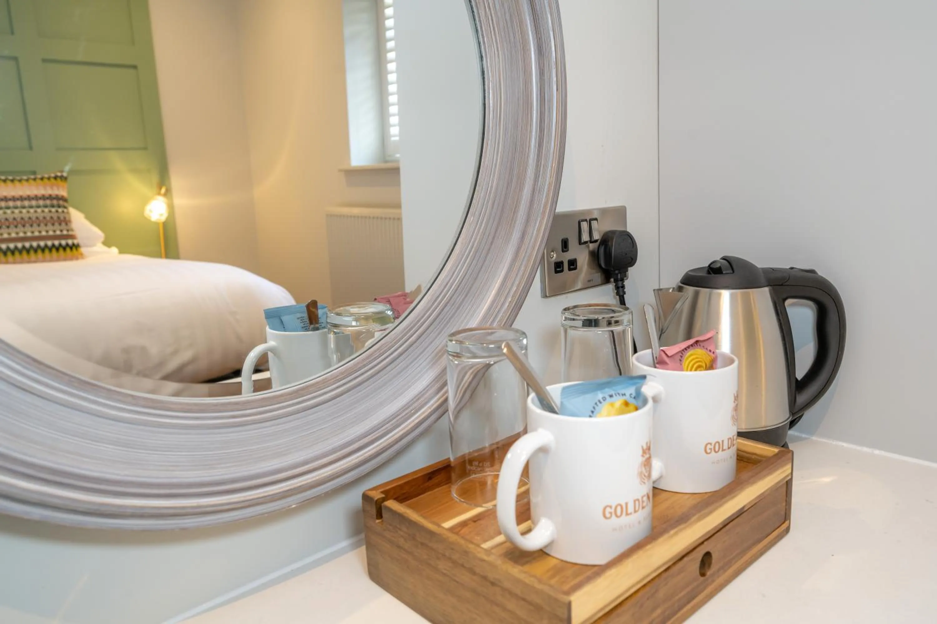 Coffee/tea facilities in The Golden Lion Hotel