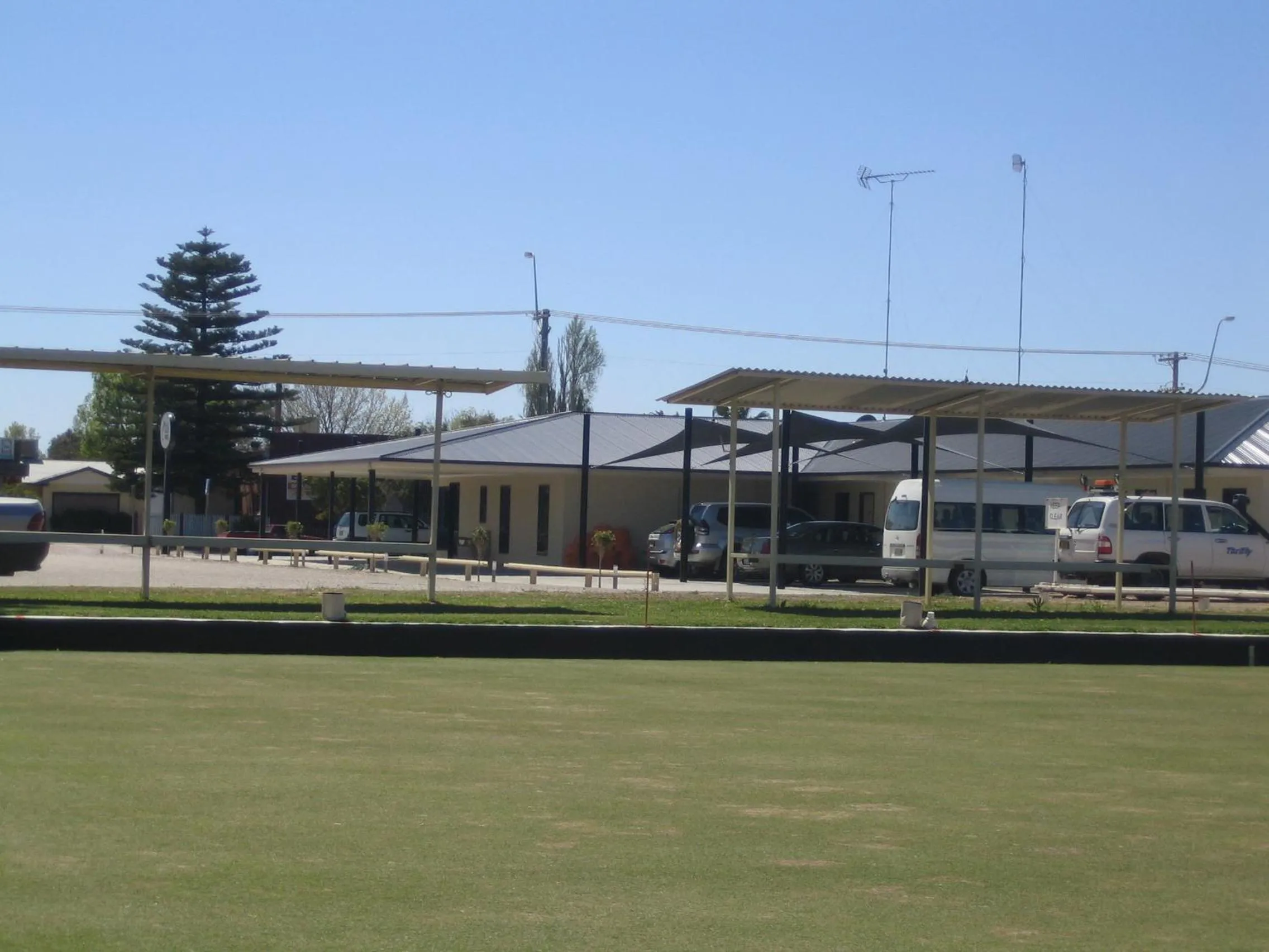 Property building in Balranald Club Motel