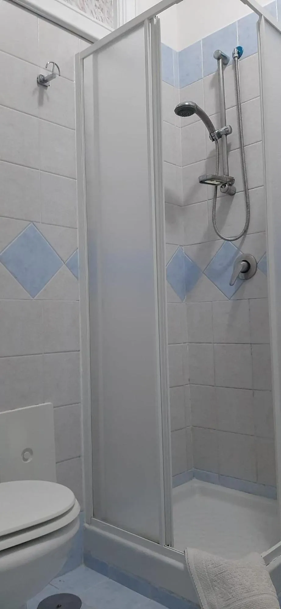 Shower in Villa Pacis