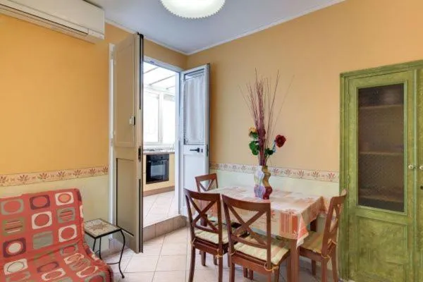 Photo of the whole room in La Dolce Vita Colosseum