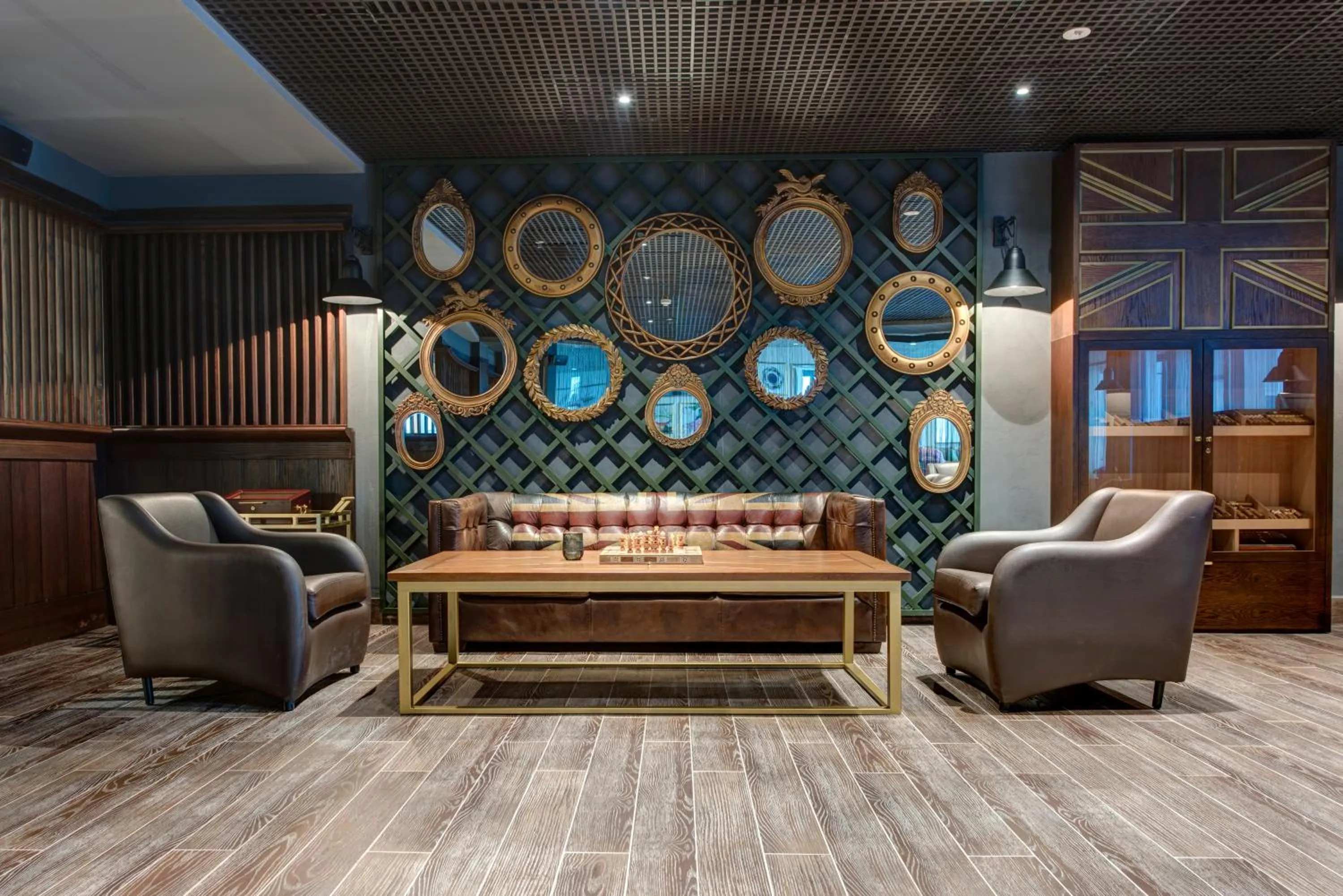 Lounge or bar in Dukes The Palm Dubai Hotel