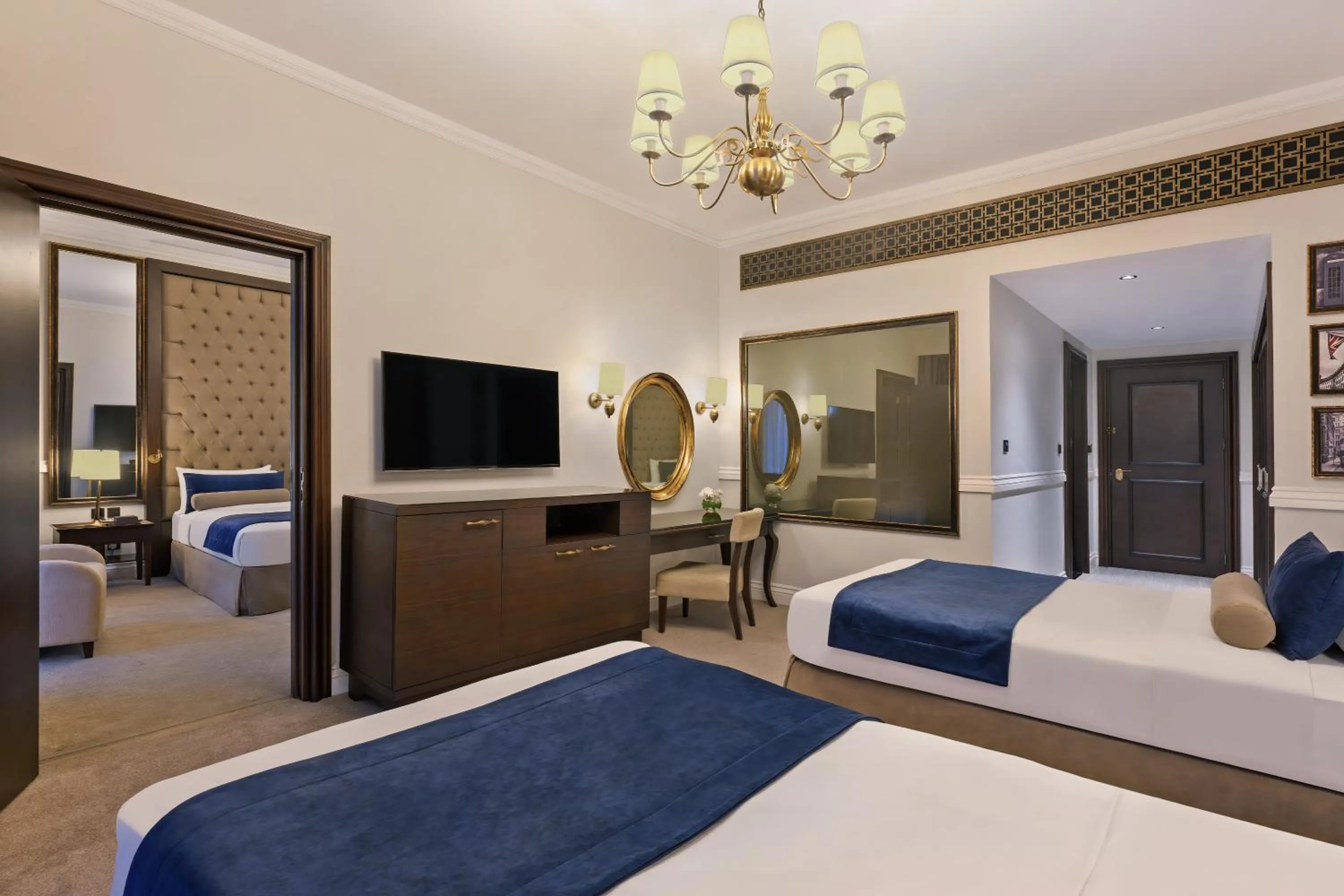 Bedroom, Bed in Dukes The Palm Dubai Hotel