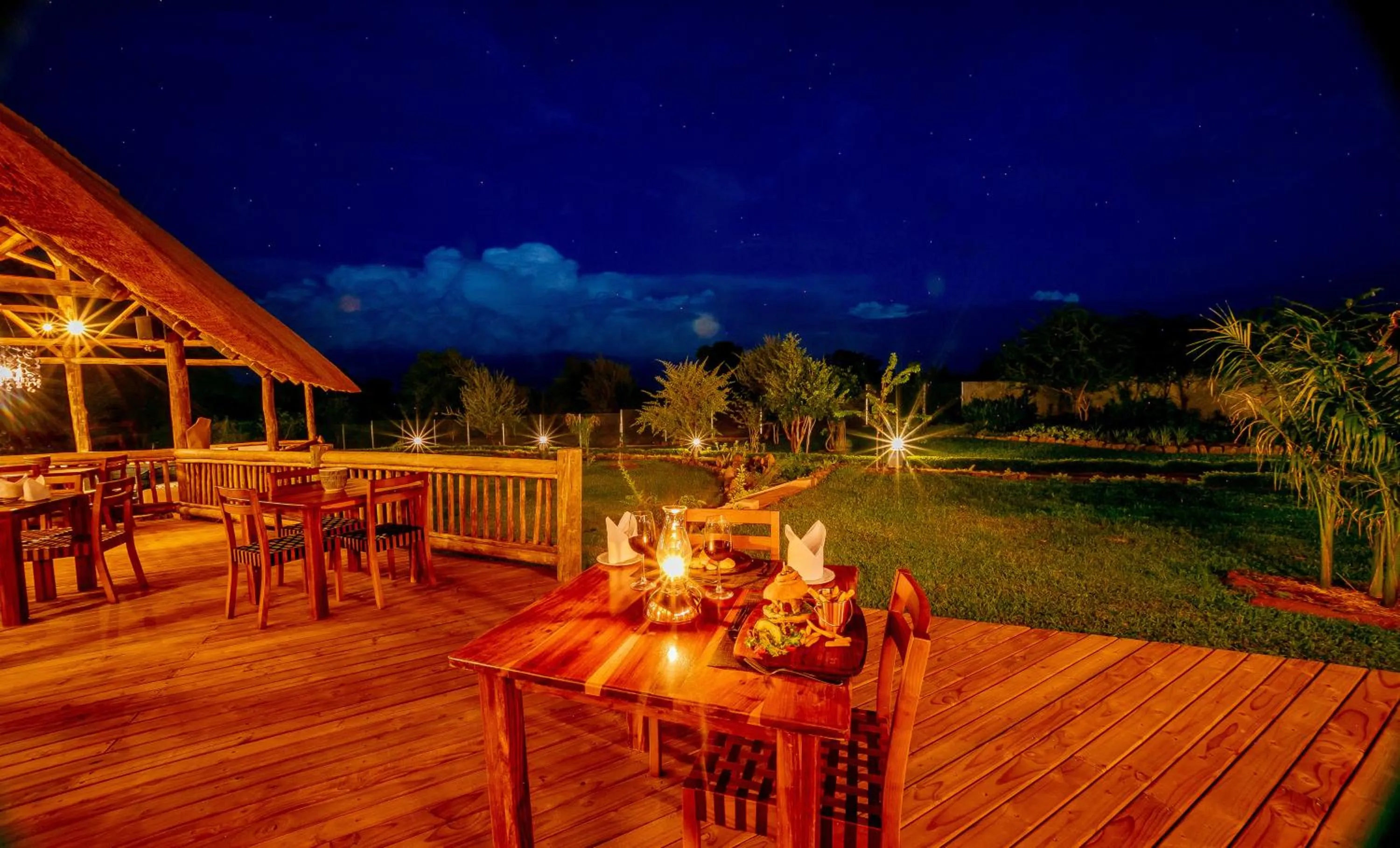 Restaurant/places to eat in Shearwater's Explorers Village