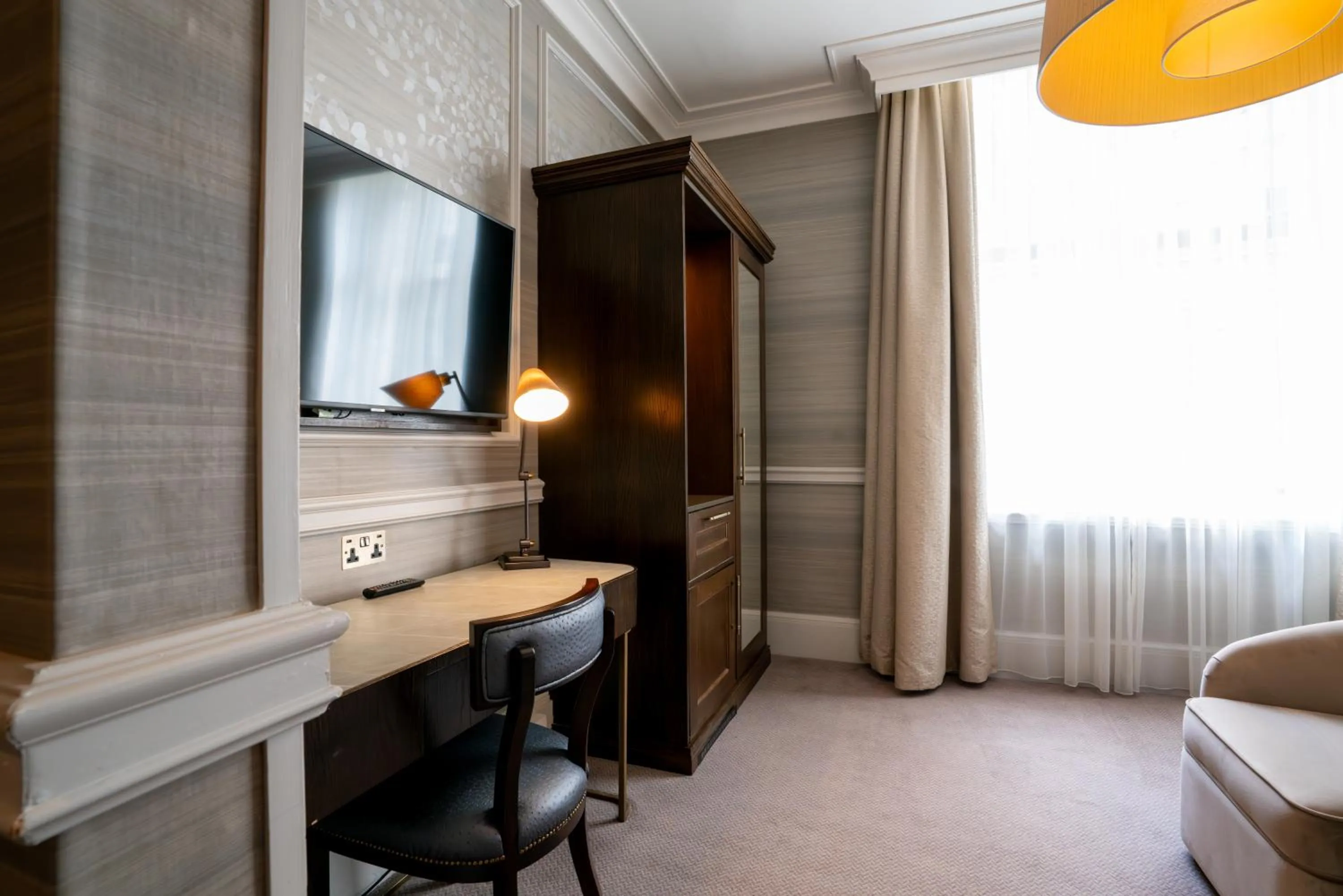 Bedroom, Bed in The Midland