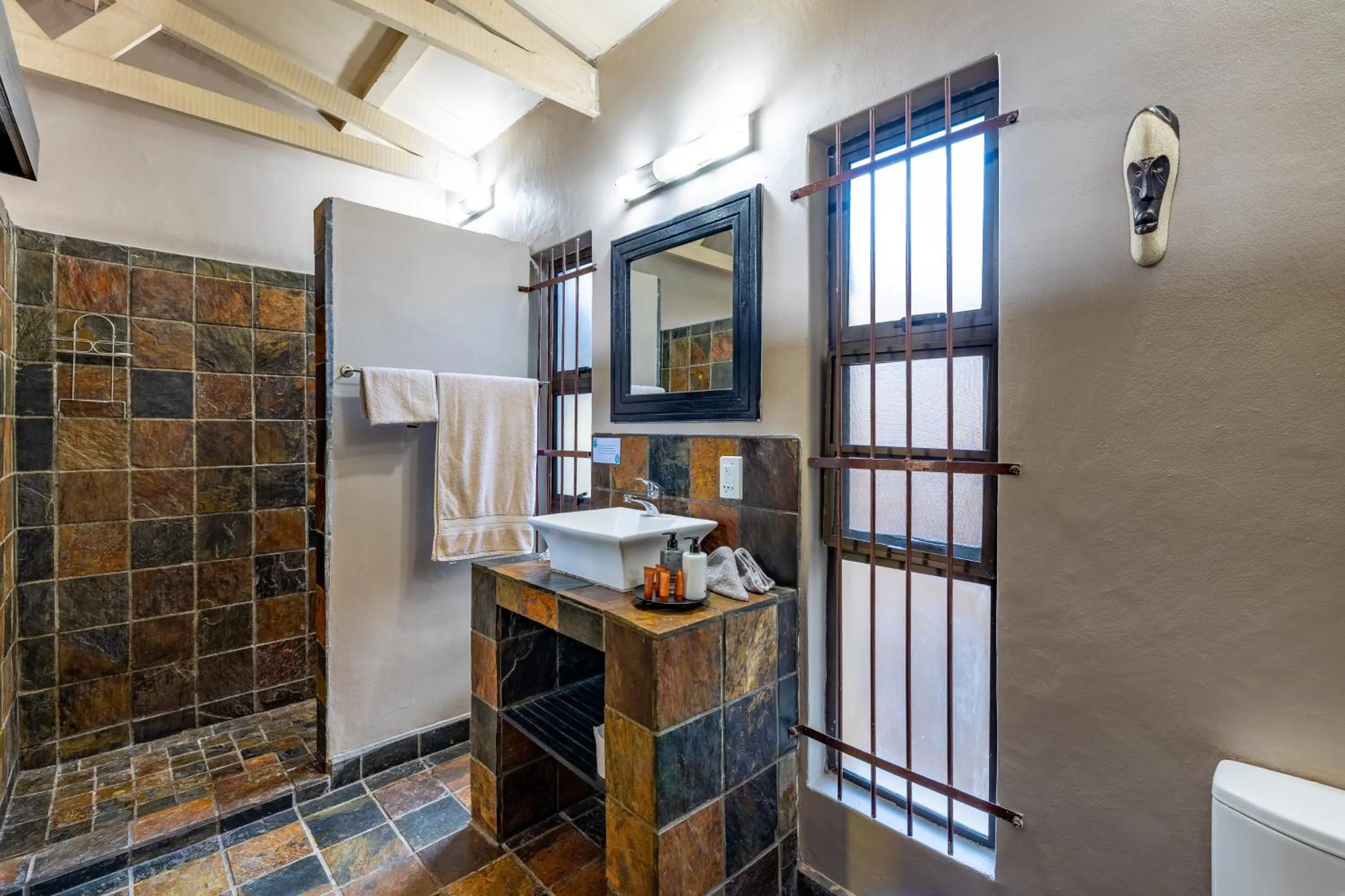 Bathroom in Dreamfields Guesthouse
