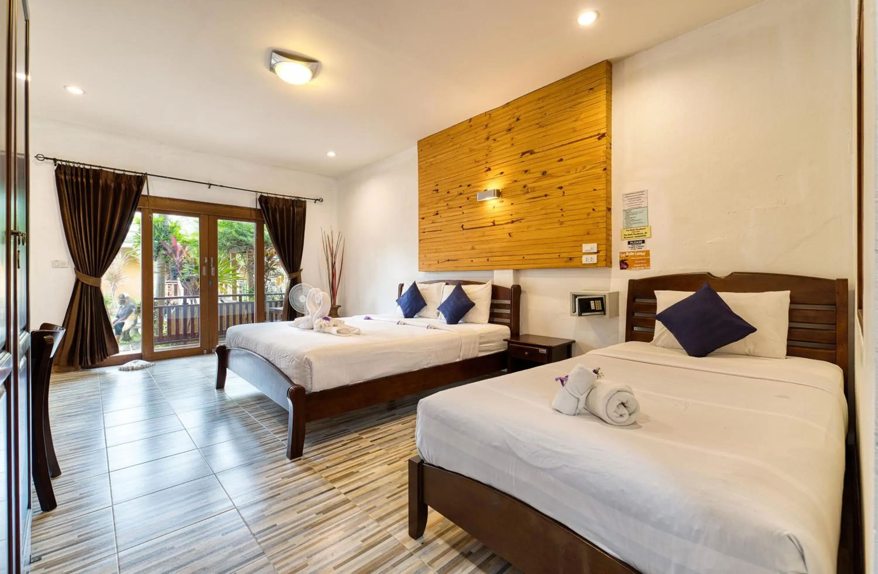 Family Room with Bathtub - Ground Floor in The Bulin Residence Family Room with Bathtub - Ground Floor in The Bulin Residence