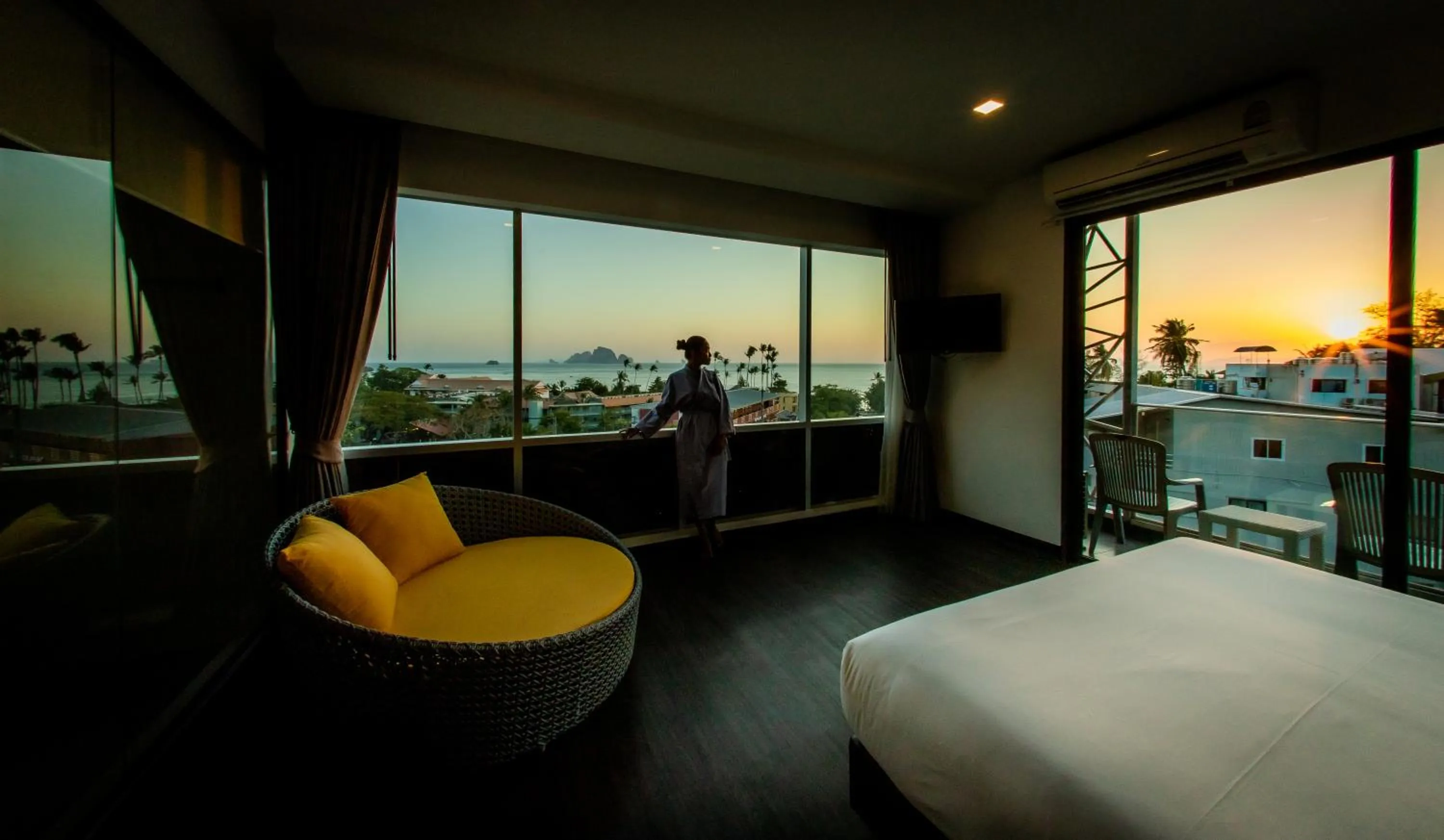 Bed in Wake Up Aonang Hotel