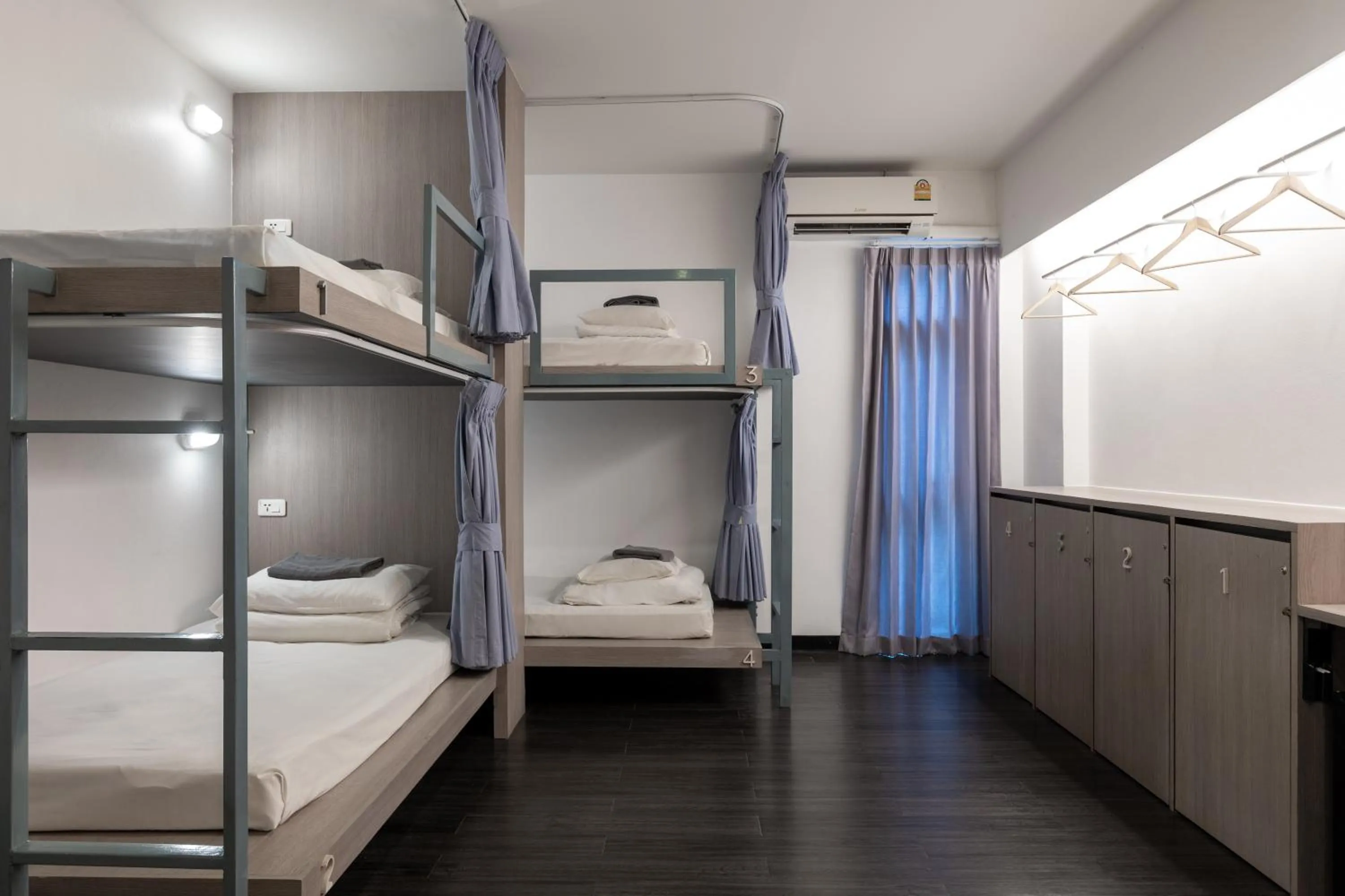 Bed in Wake Up Aonang Hotel