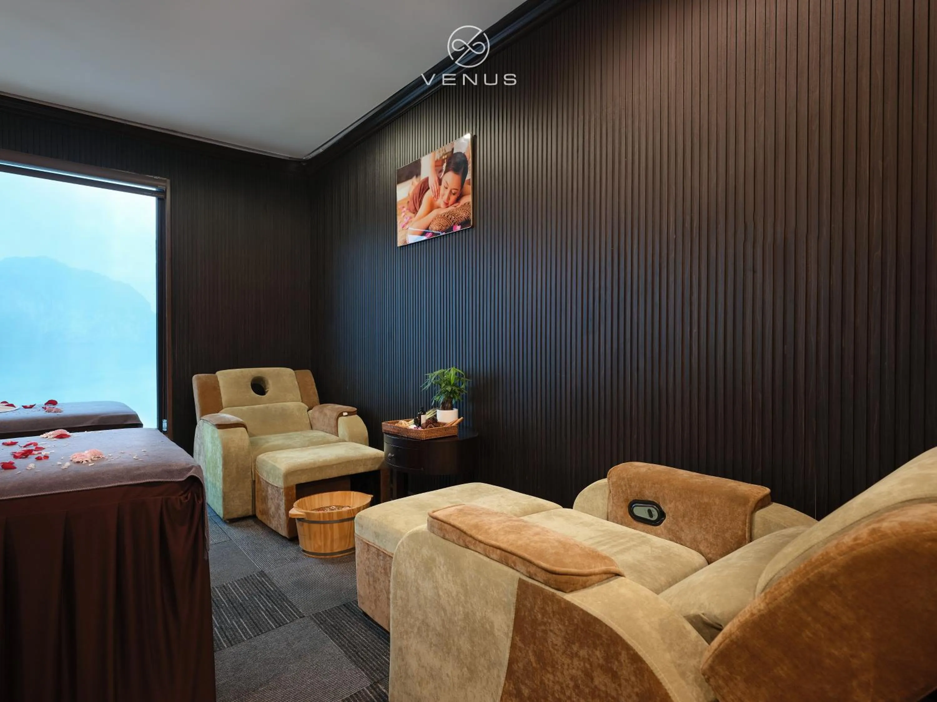 Massage, Bed in Era Cruise Halong Bay by Venus Group