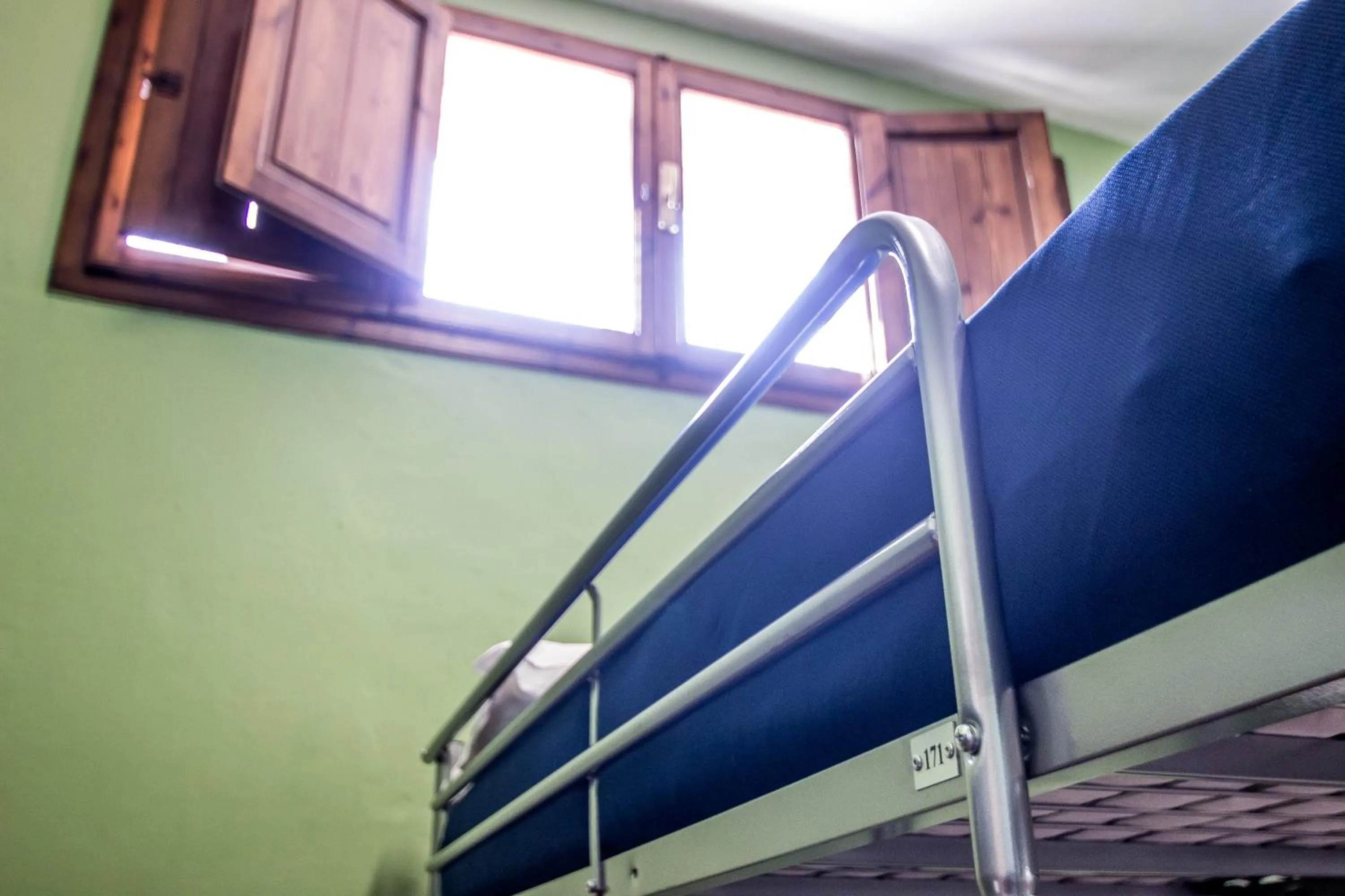 Spring, Bed in Hostel Santa Monaca