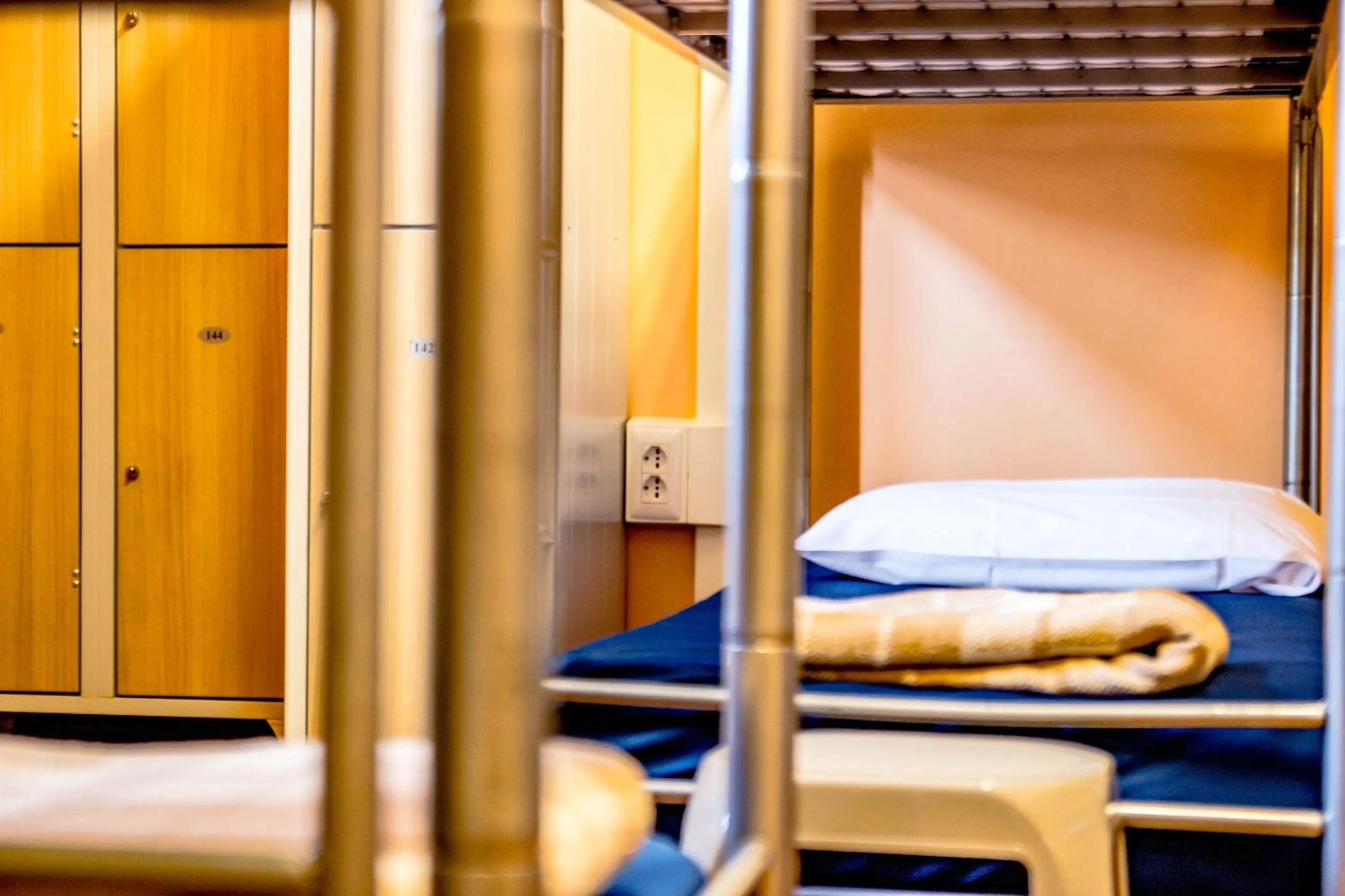 Spring, Bed in Hostel Santa Monaca