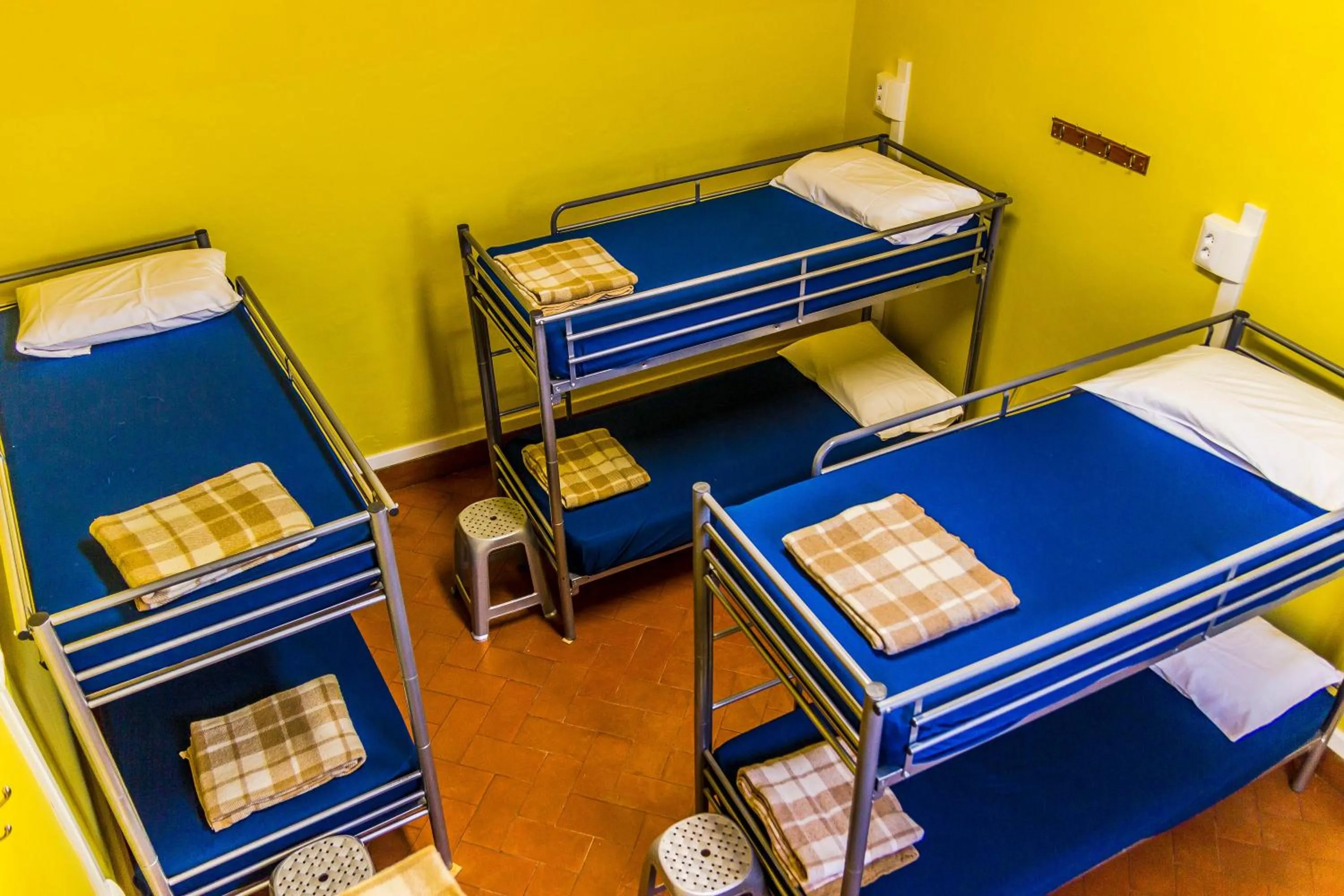 Spring, Bed in Hostel Santa Monaca