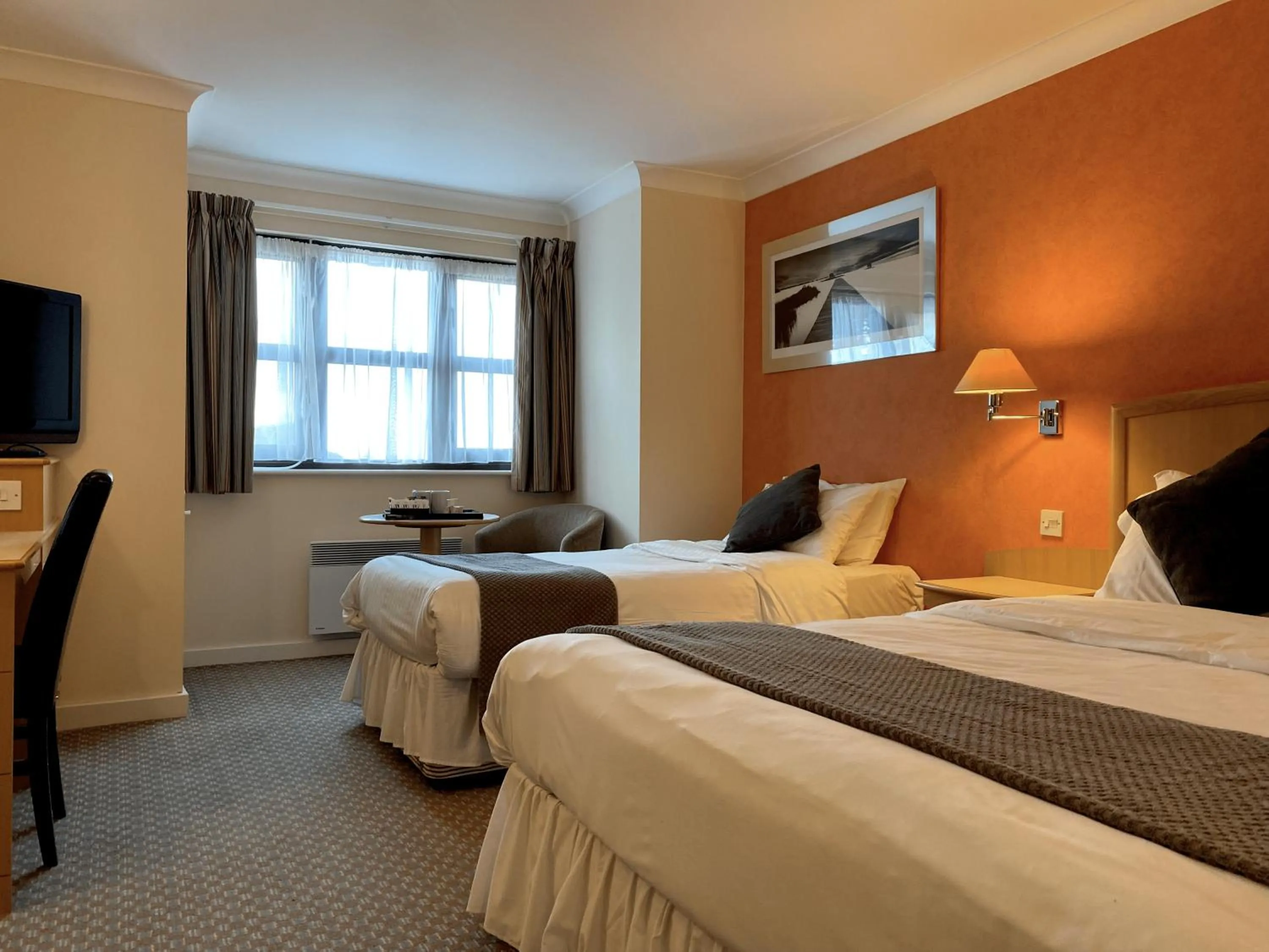 Bedroom, Bed in The Wiltshire Hotel, Golf and Leisure Resort