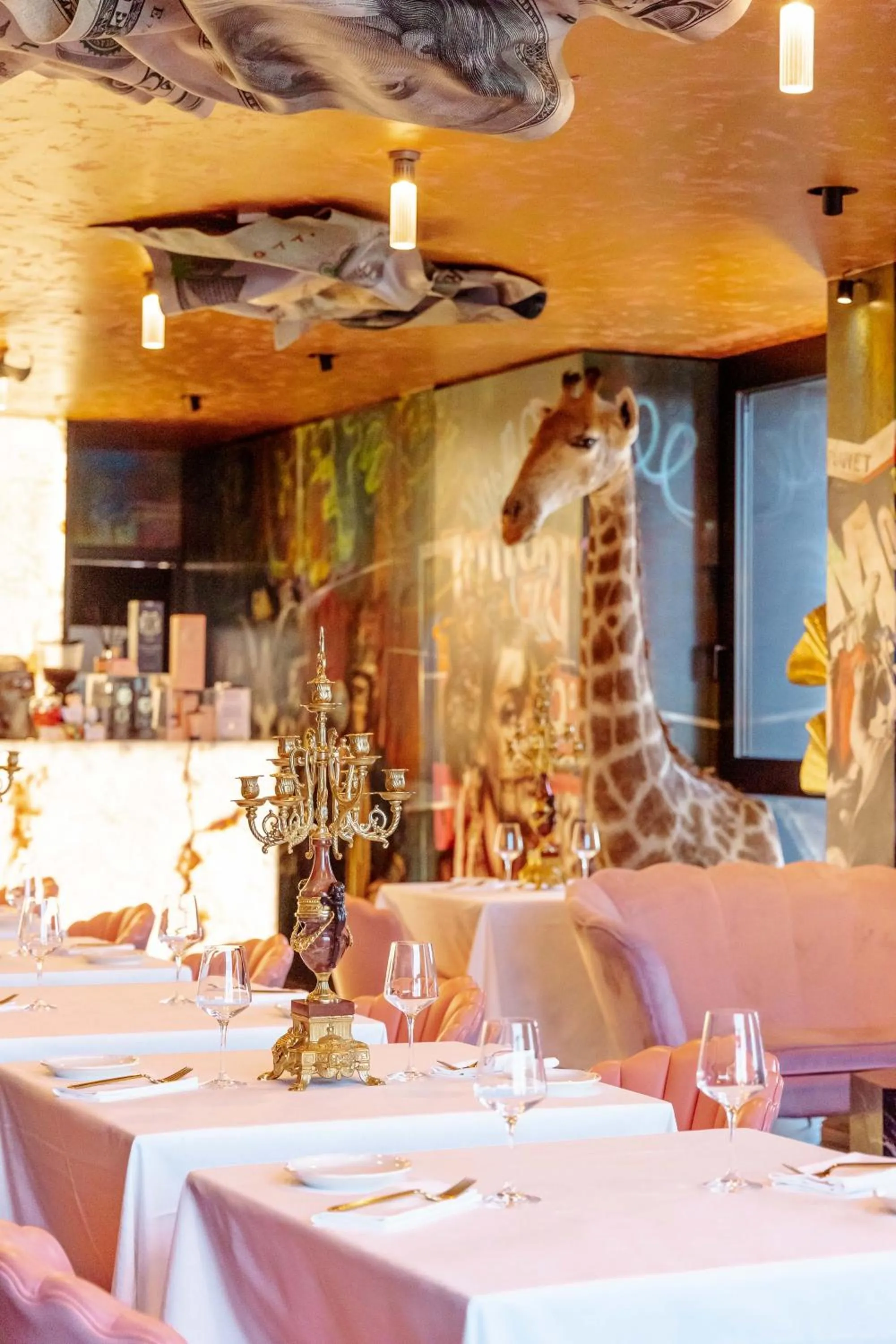 Restaurant/places to eat in Collini Rooms, WorldHotels Crafted