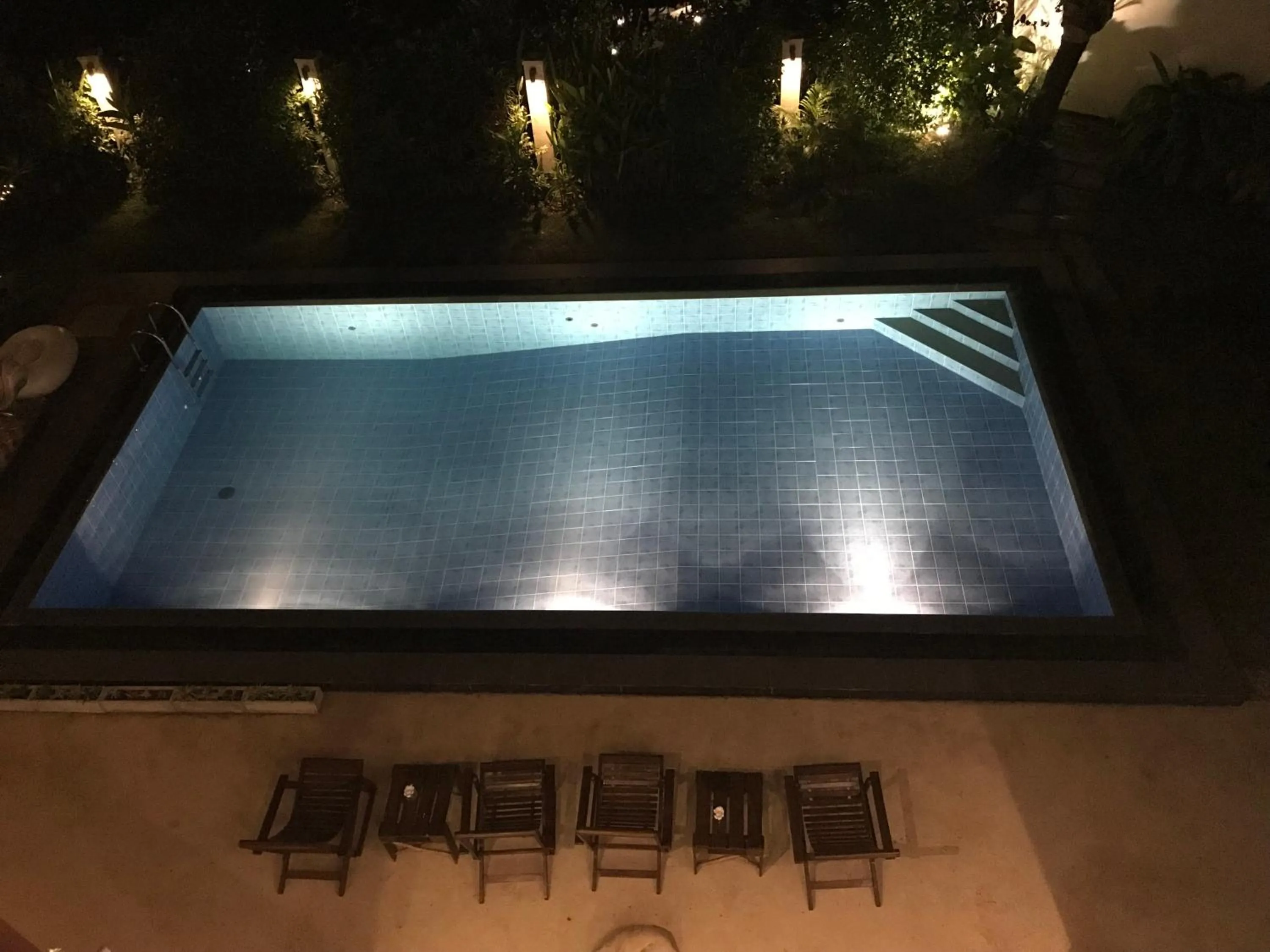 Garden view in Jippie The Villa