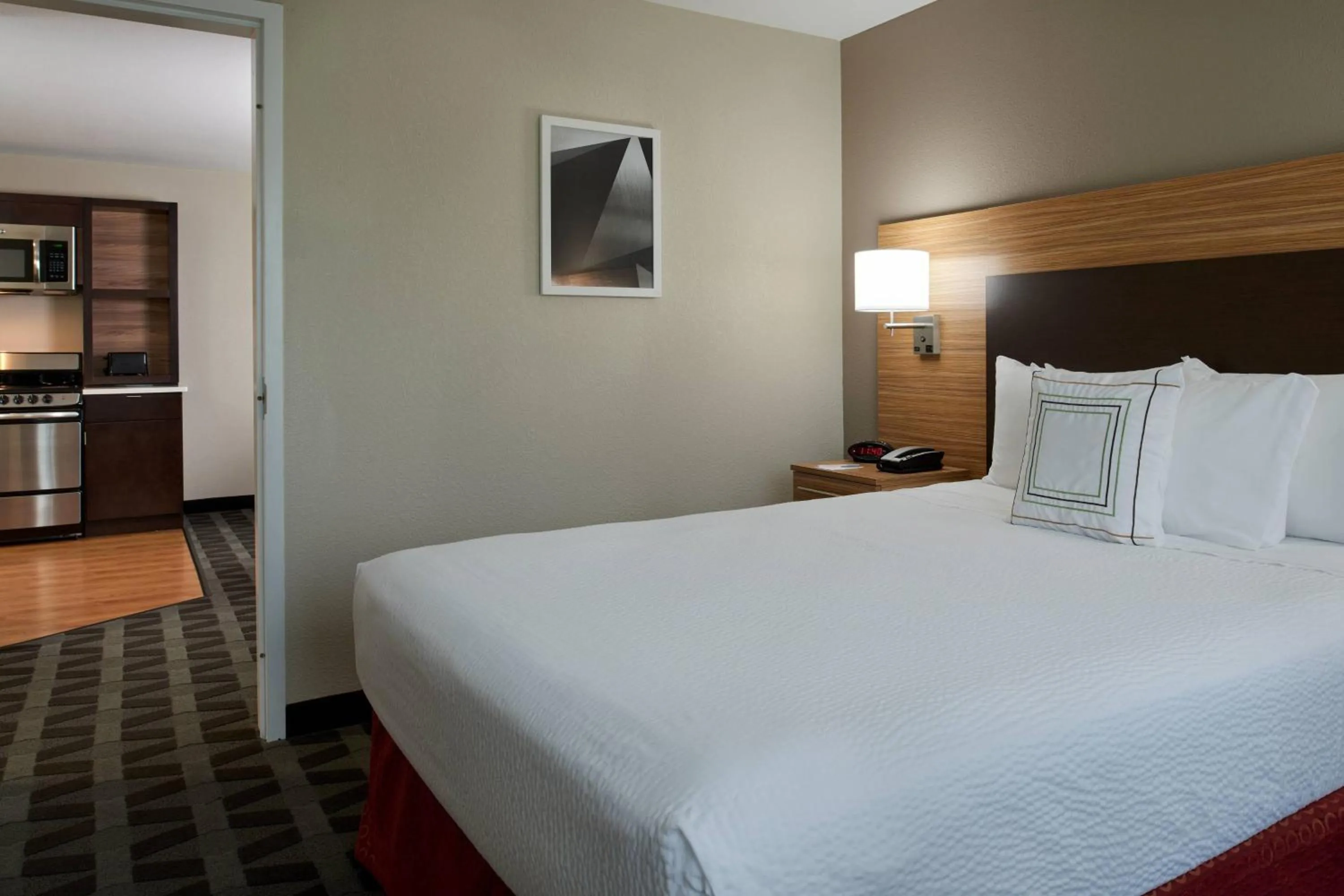 Bedroom, Bed in TownePlace Suites by Marriott Richmond