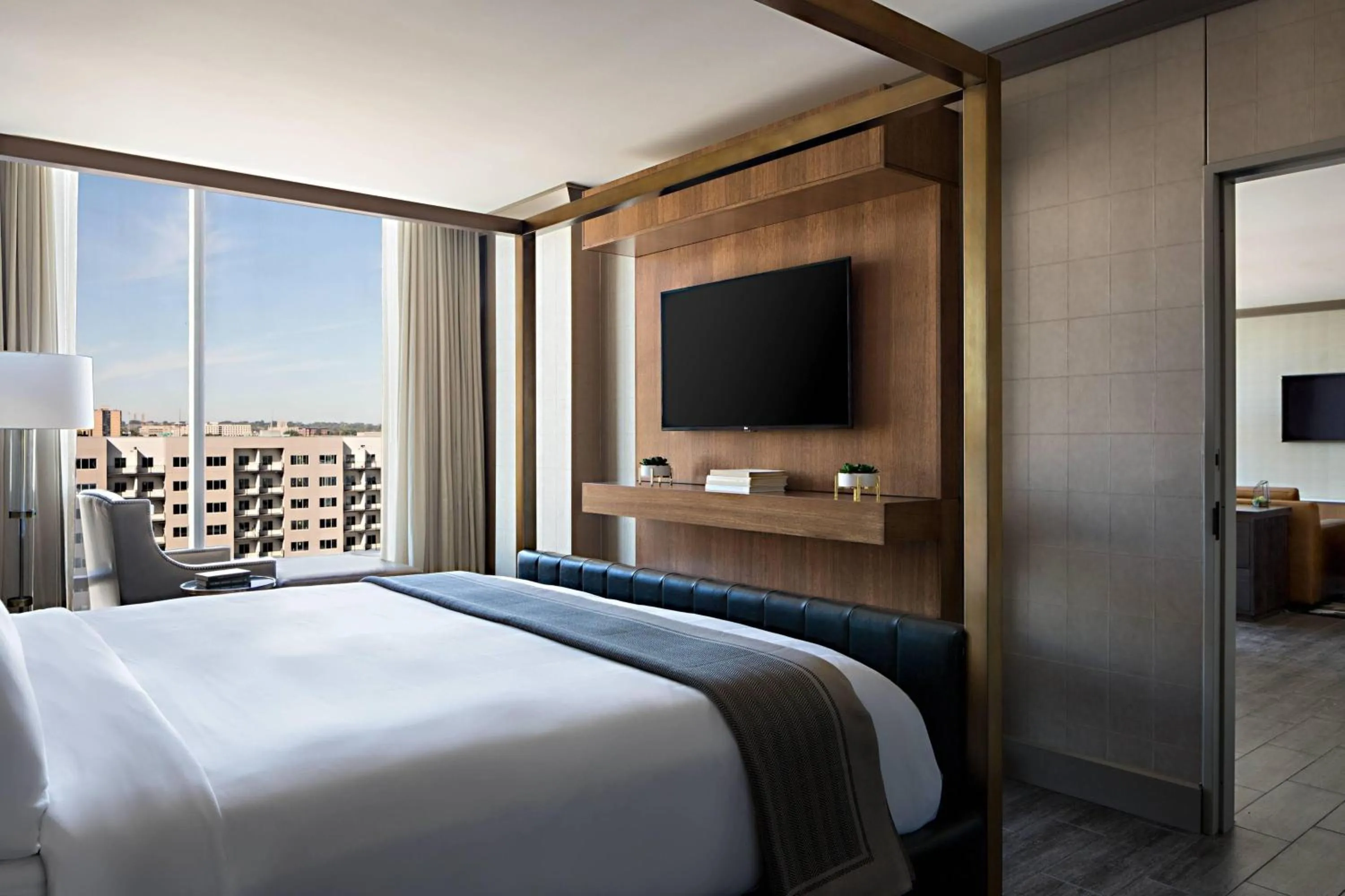 Bedroom, Bed in Omaha Marriott Downtown at the Capitol District