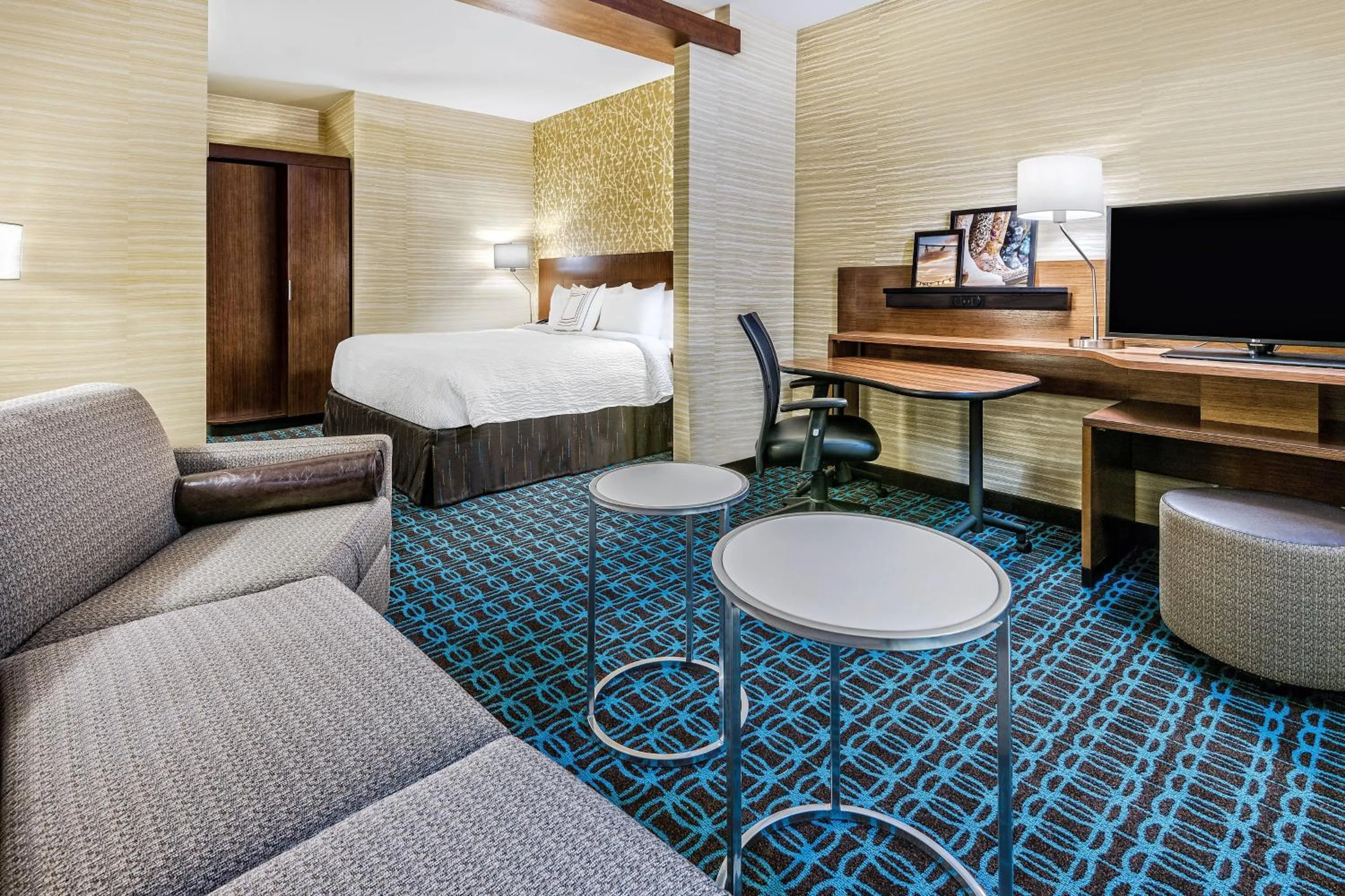 Living room in Fairfield Inn & Suites Van Canton Area