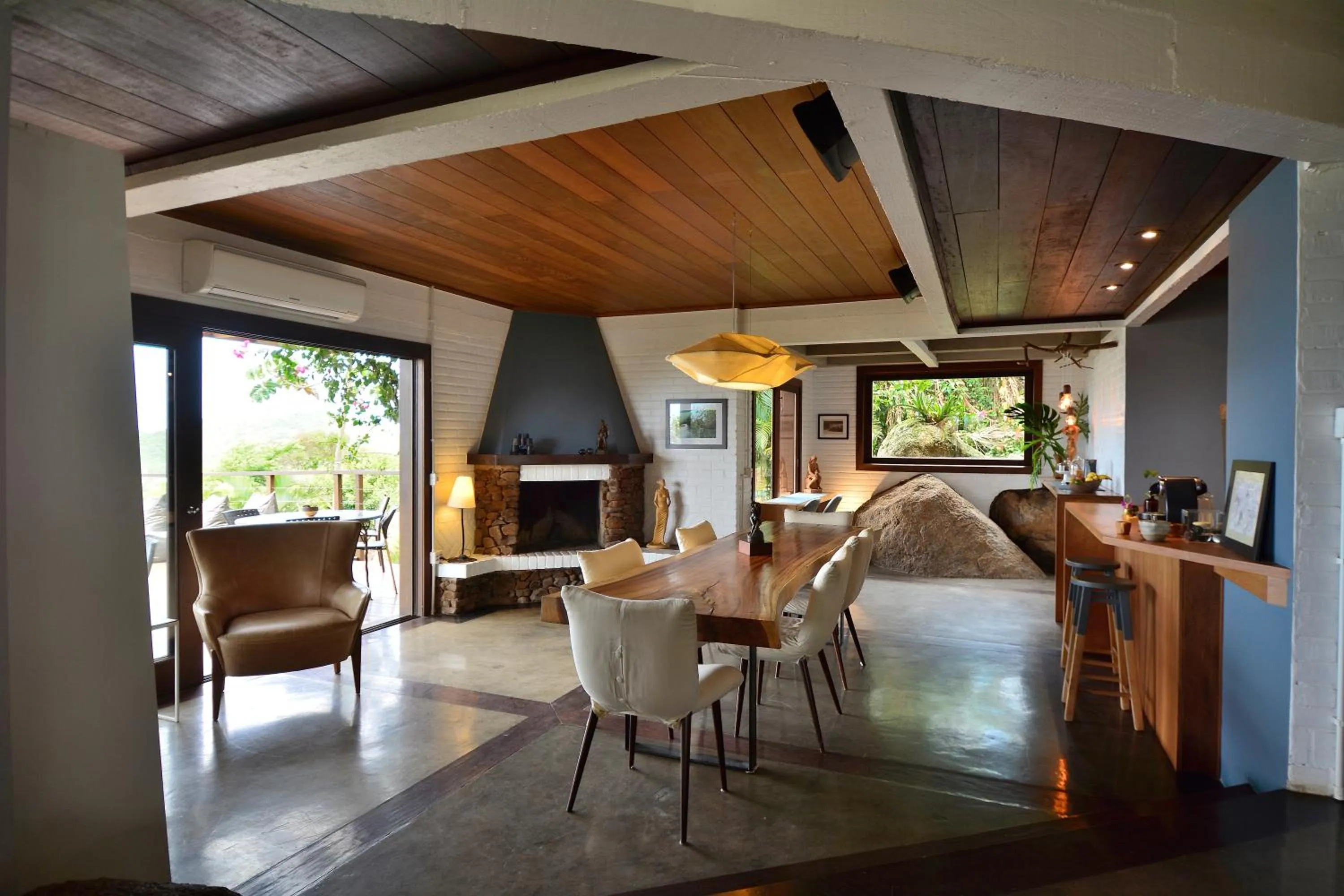 Bed in Villa Gardena Suites