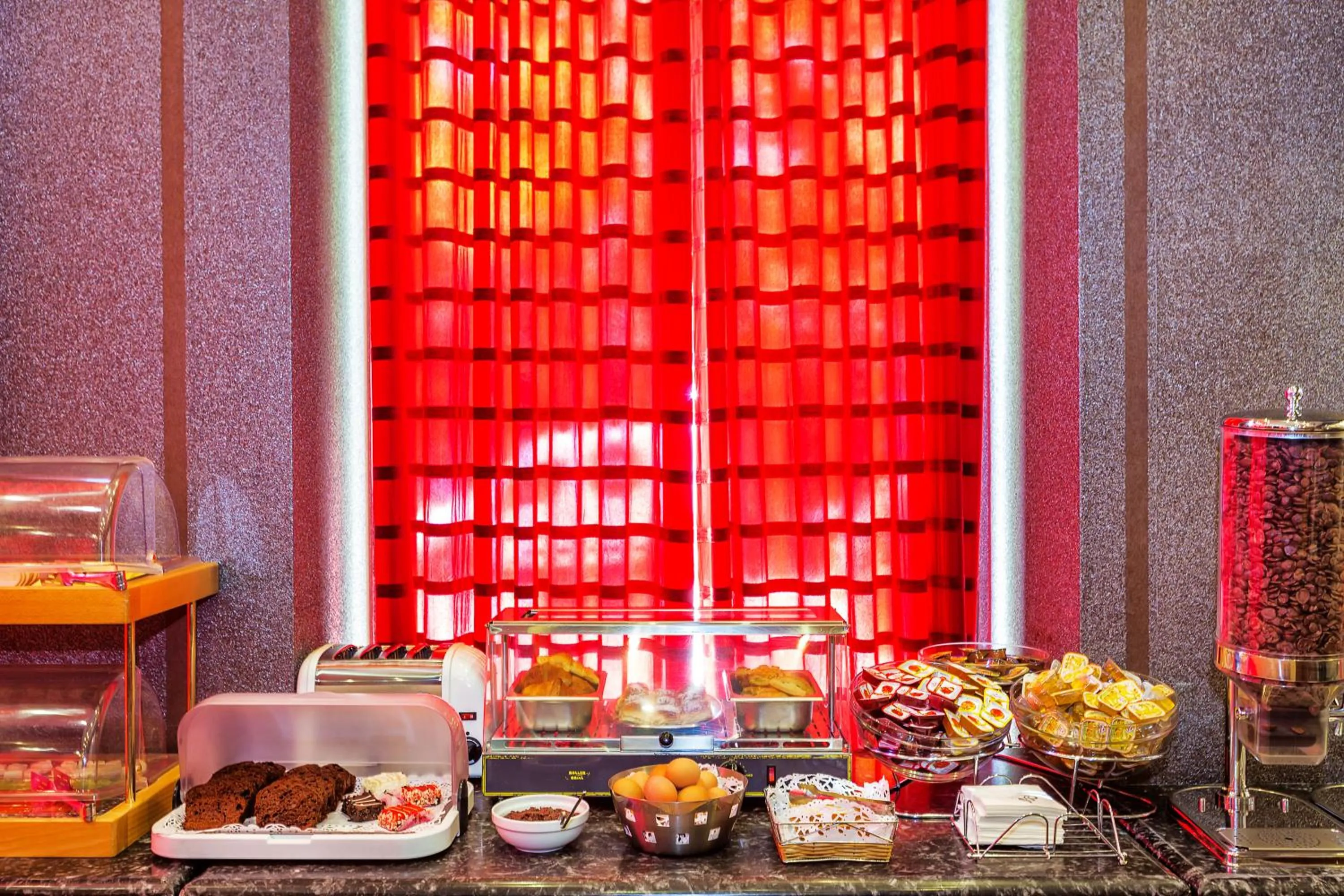 Restaurant/places to eat in Egnatia Hotel