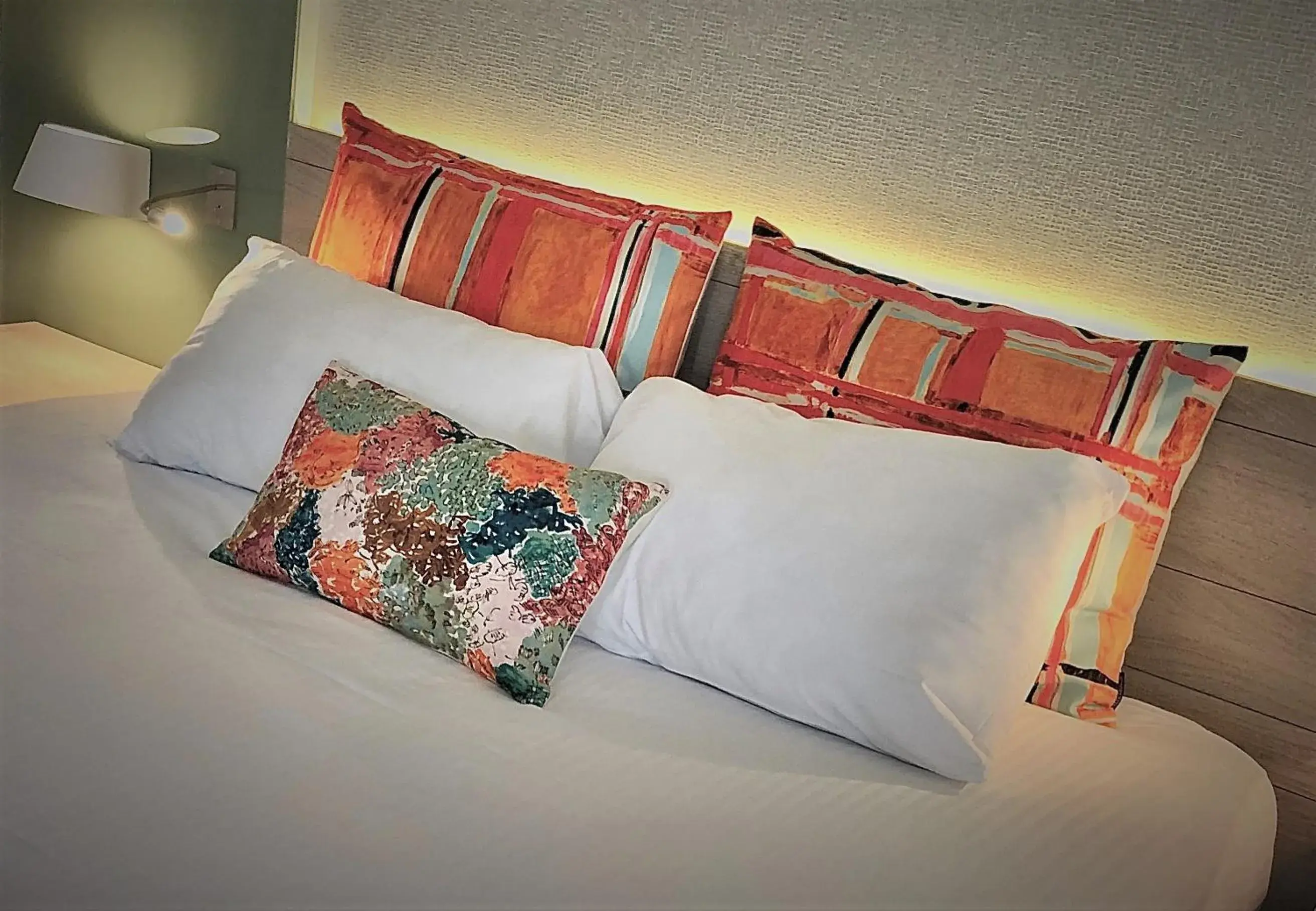 Triple Room in Logis Hôtel & Restaurant LES MOUETTES - Larmor Plage, Proche de LORIENT Triple Room in Logis Hôtel & Restaurant LES MOUETTES - Larmor Plage, Proche de LORIENT