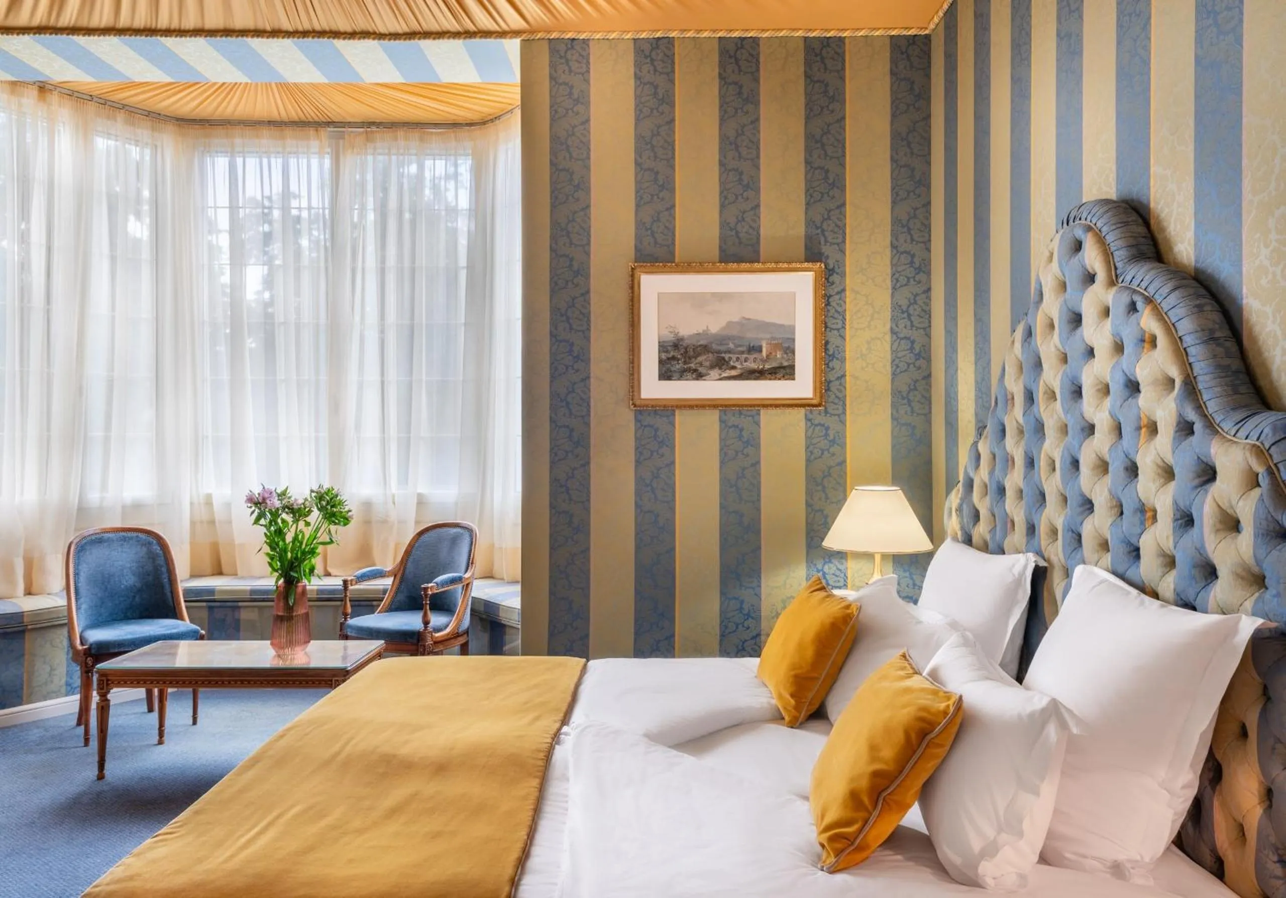 Bedroom, Bed in Grand Hôtel Des Templiers, Piscine & Spa