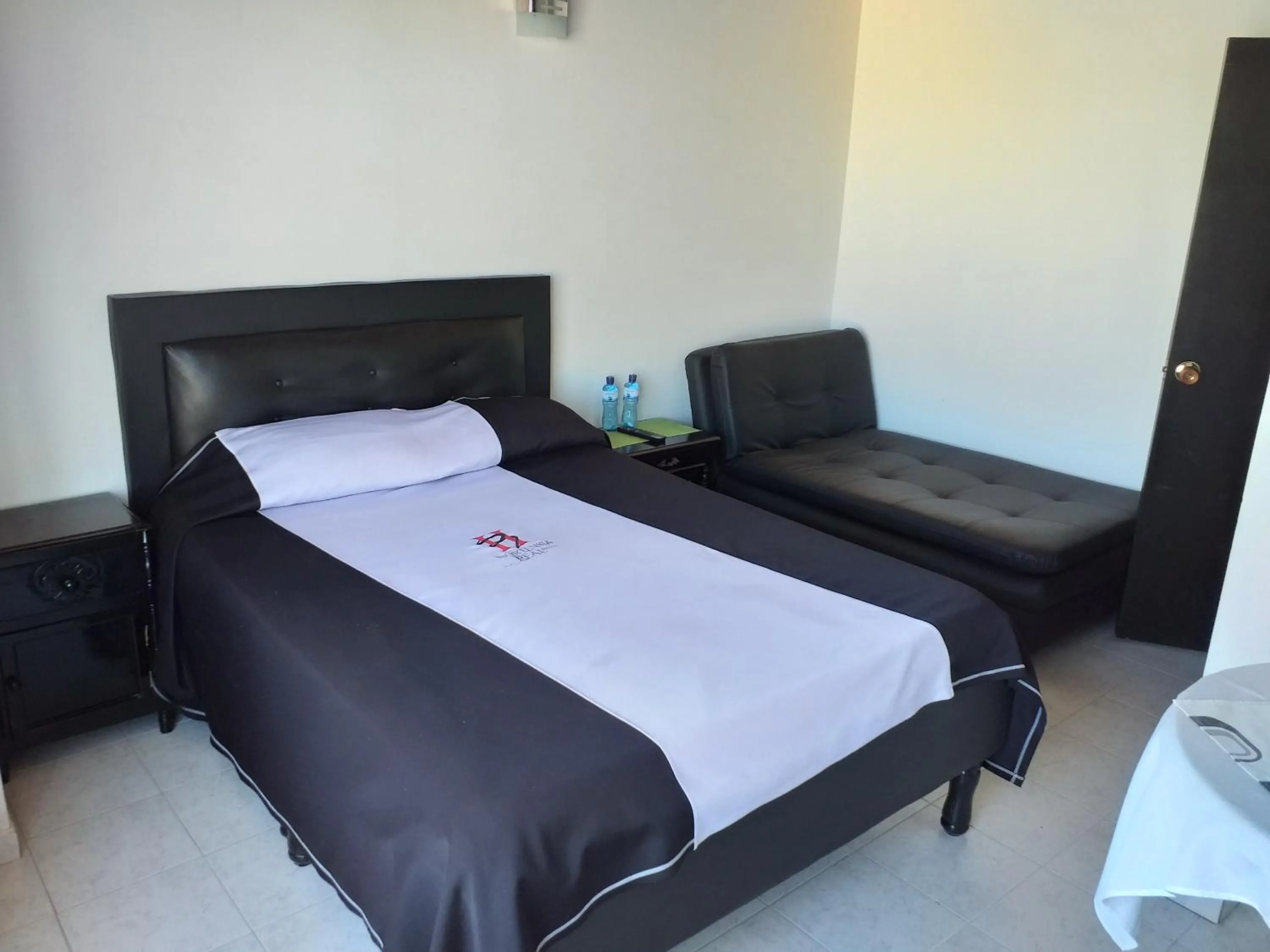 Bed in Hotel Hortensia Real