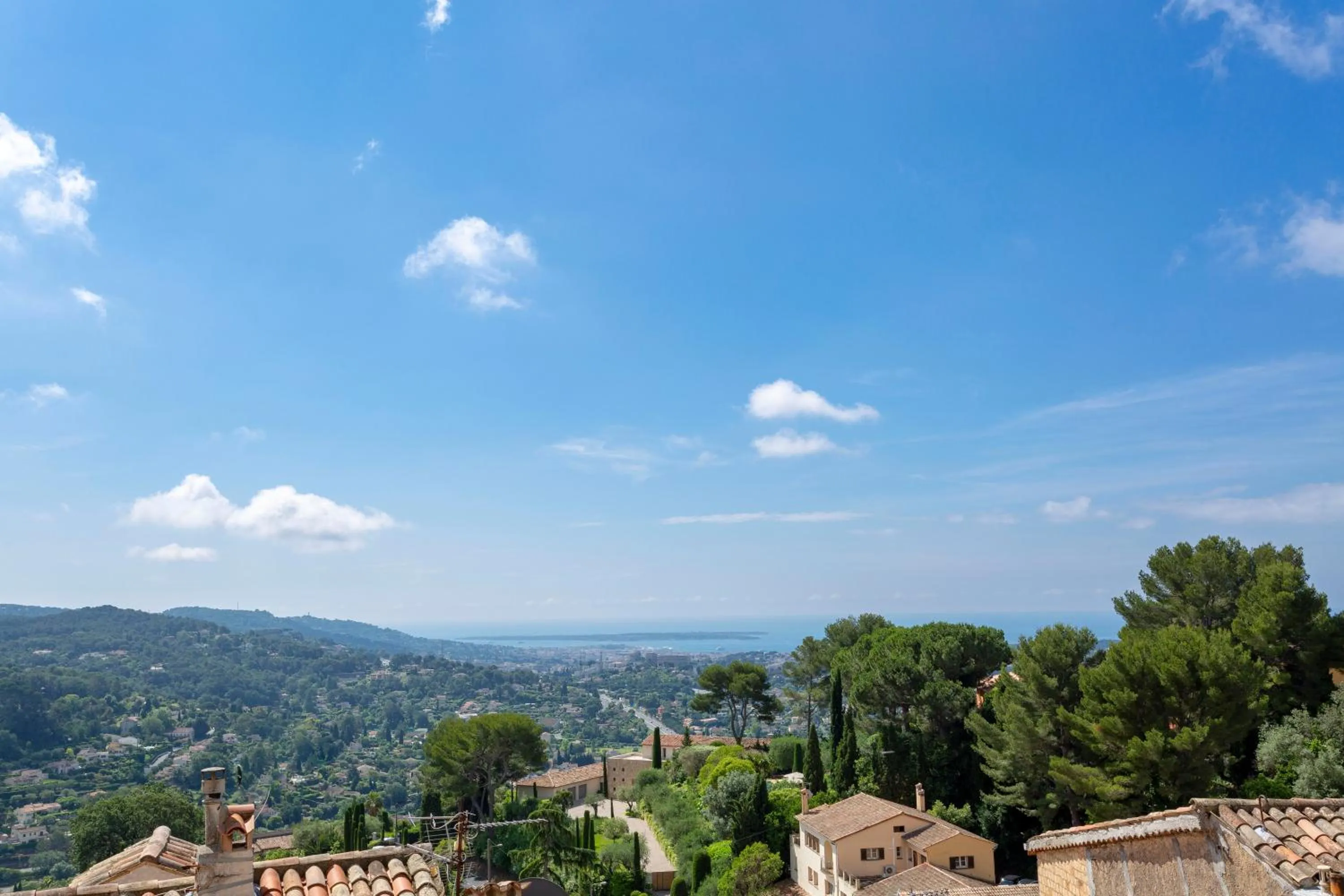 Sea view in Mougins Luxury Retreats
