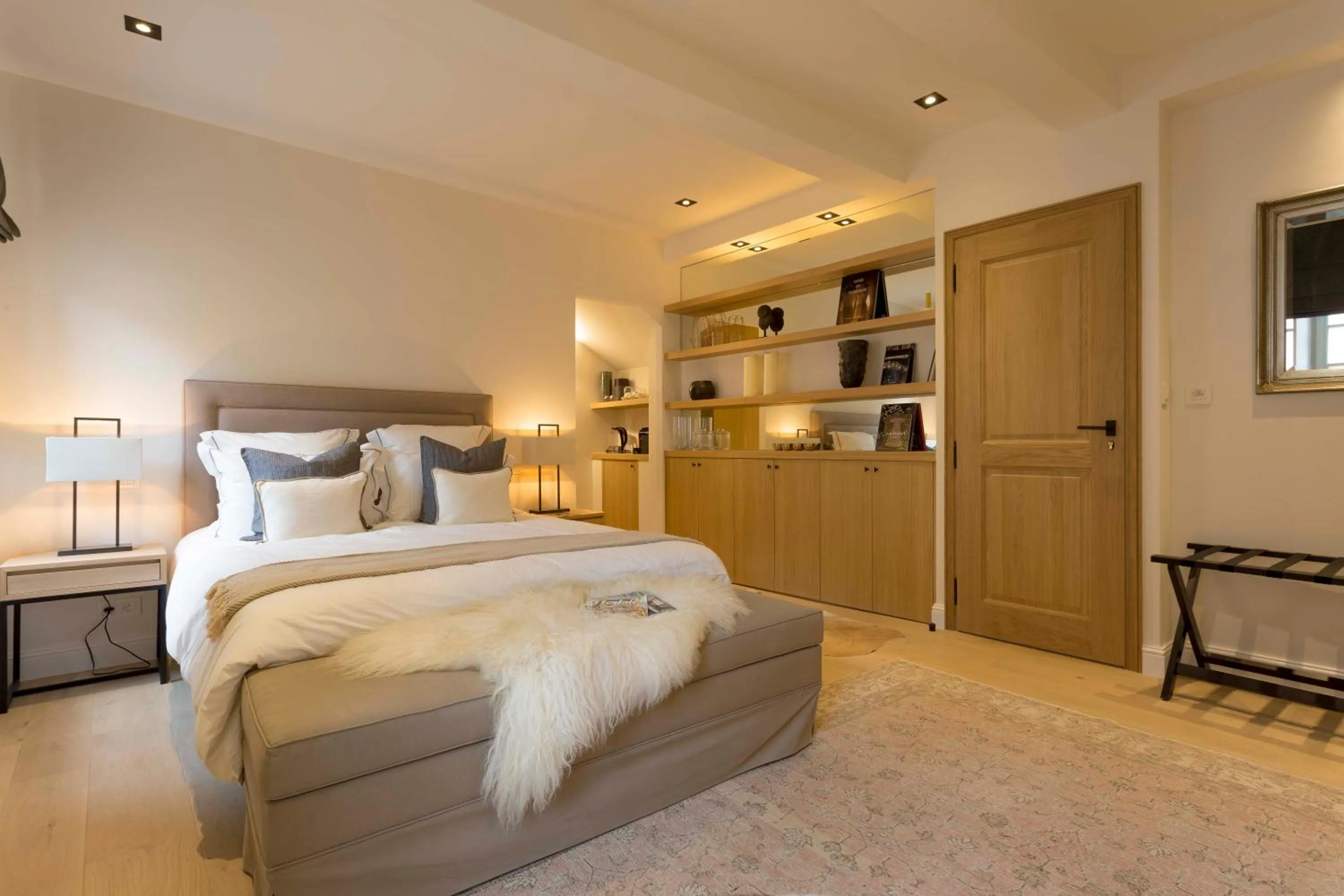 Bedroom, Bed in Mougins Luxury Retreats