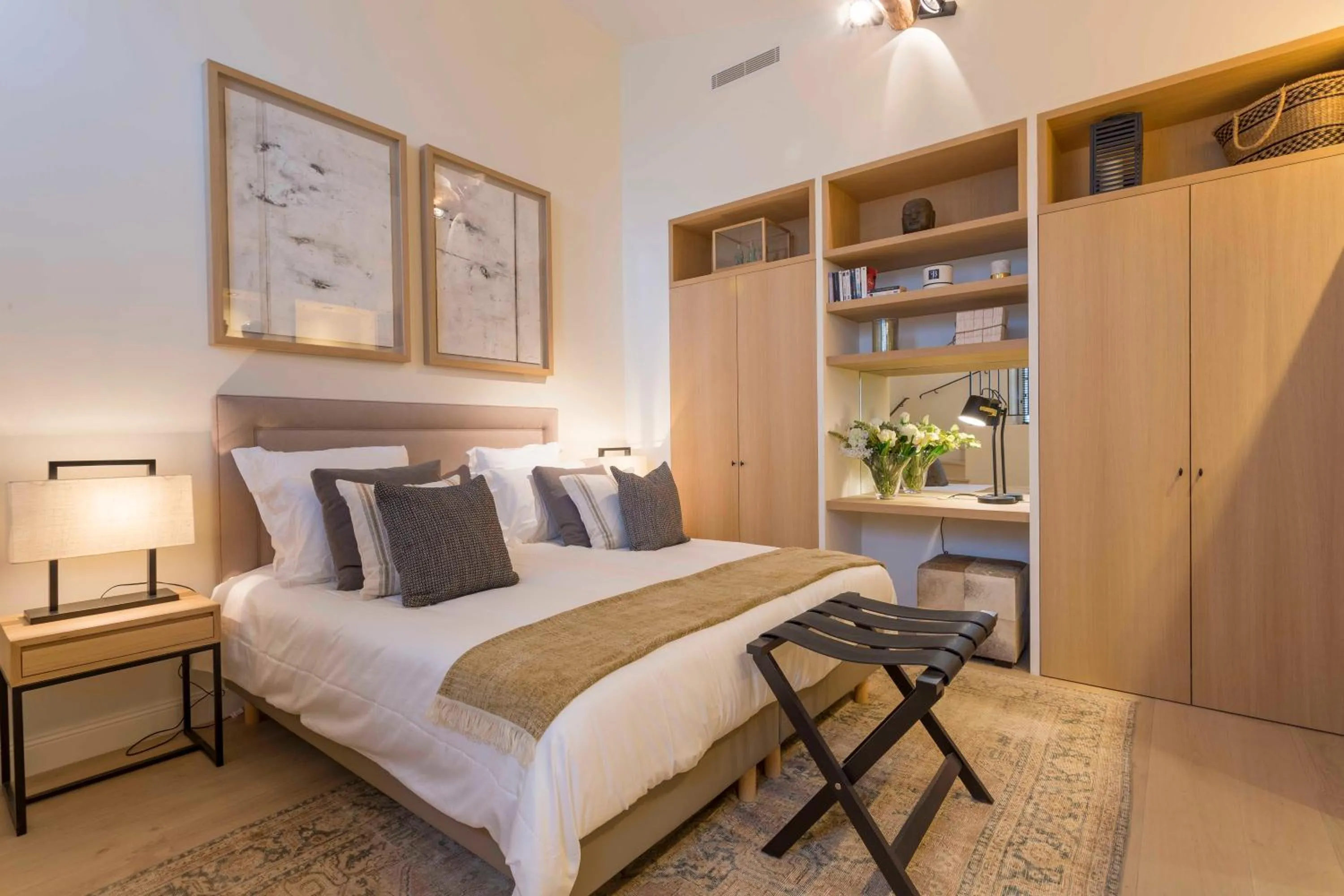 Bedroom, Bed in Mougins Luxury Retreats