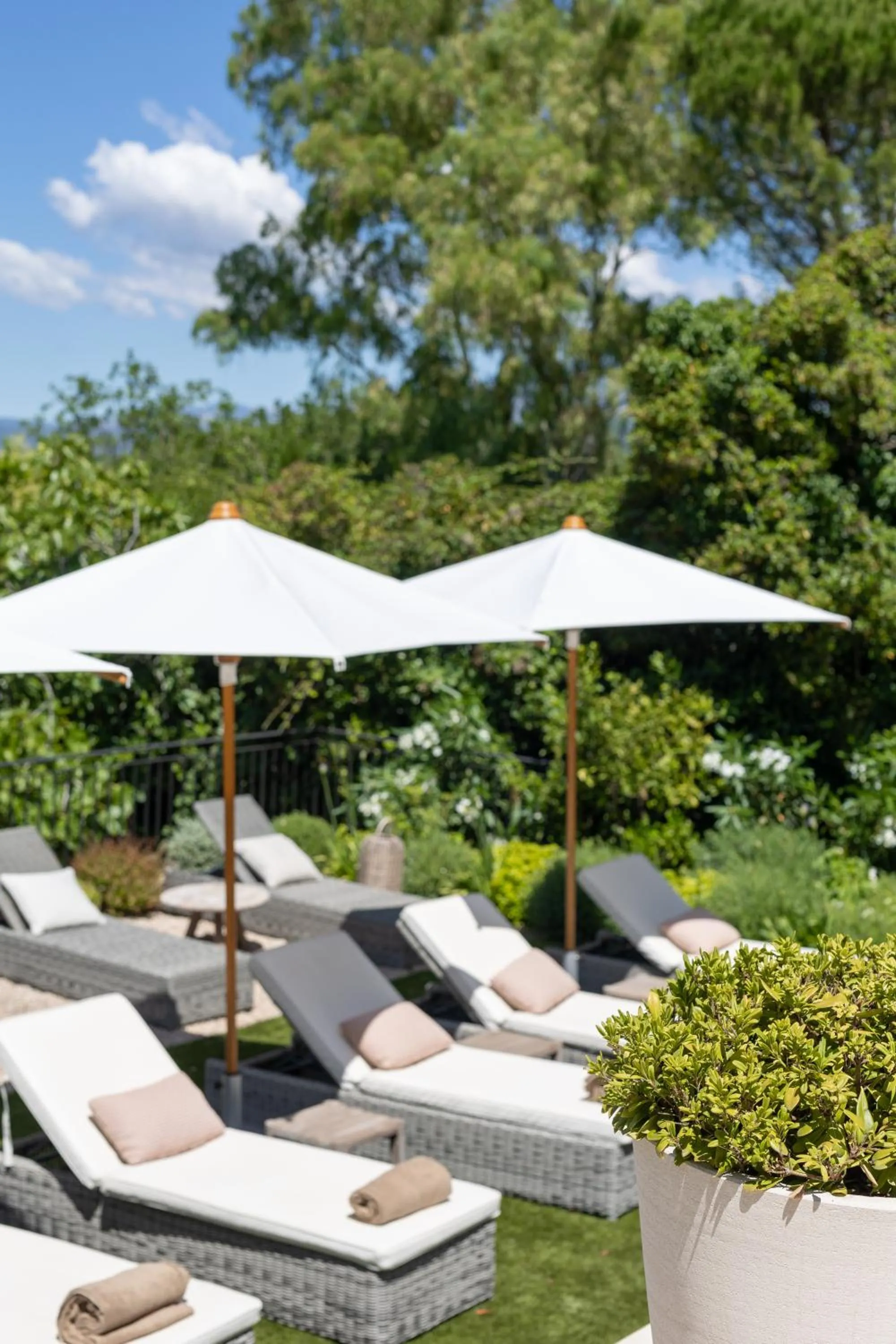 Swimming pool in Mougins Luxury Retreats