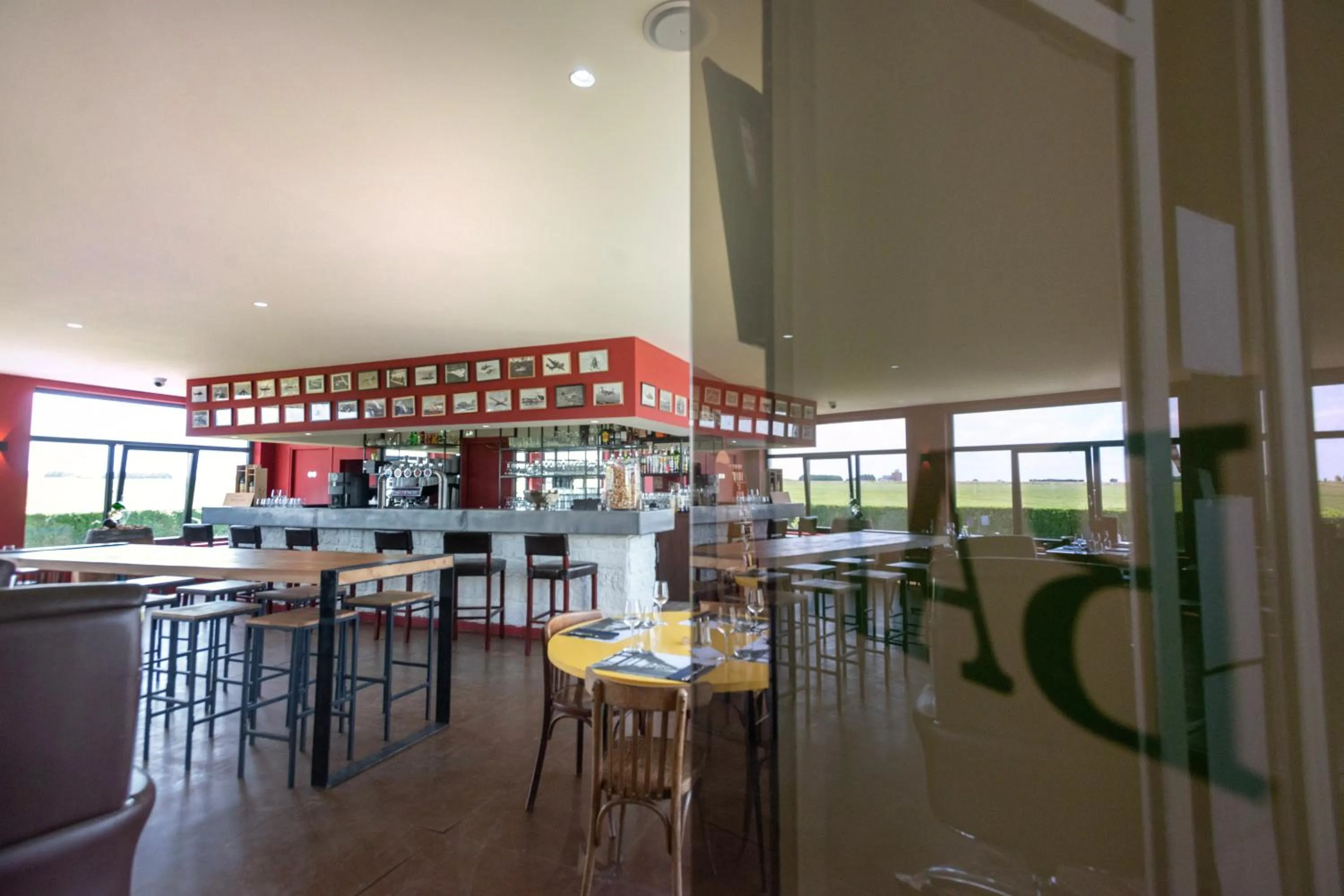 Logis Hôtel & Restaurant de l'Aérodrome de la Baie de Somme