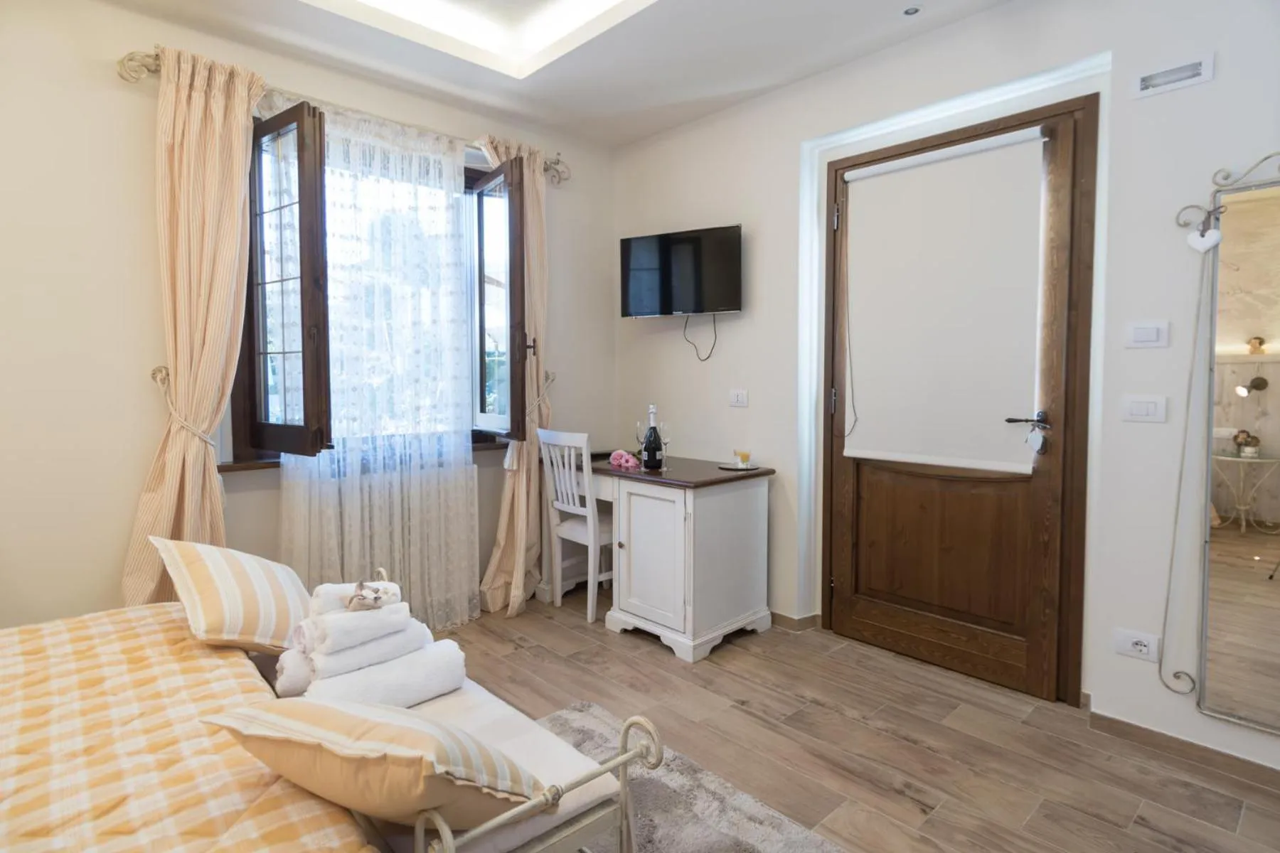 Bathroom, Bed in Il Giardino degli Angeli