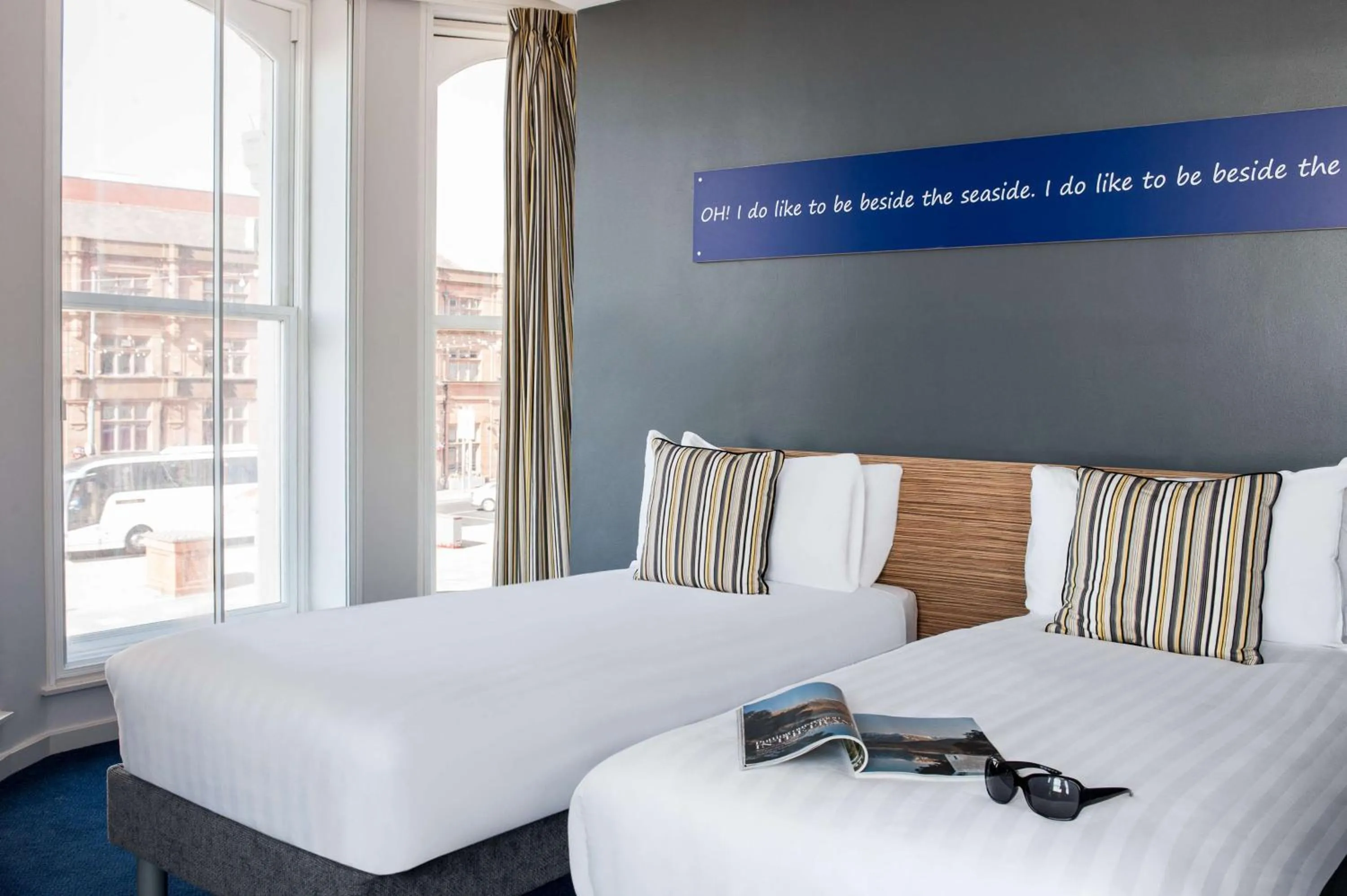 Bedroom, Bed in Ibis Styles Blackpool