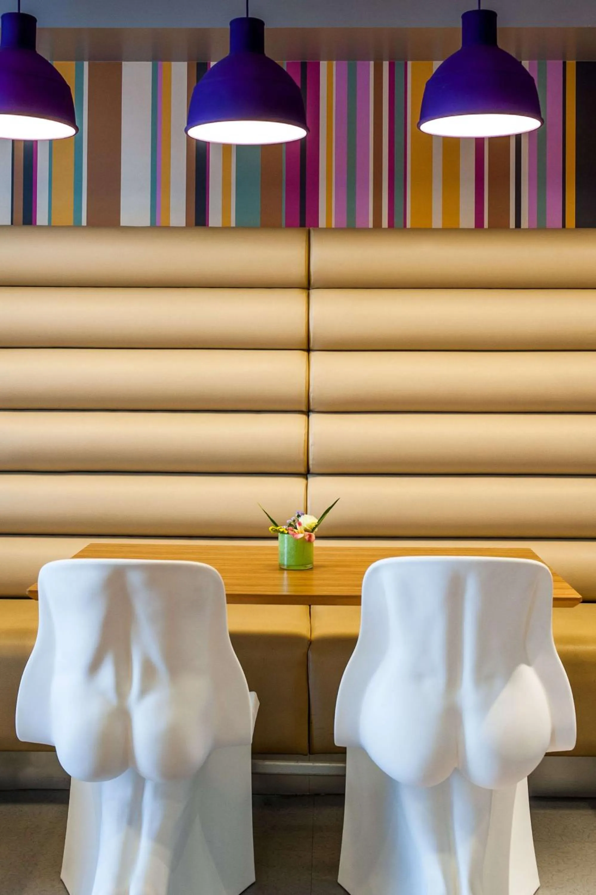 Lounge or bar in Ibis Styles Blackpool