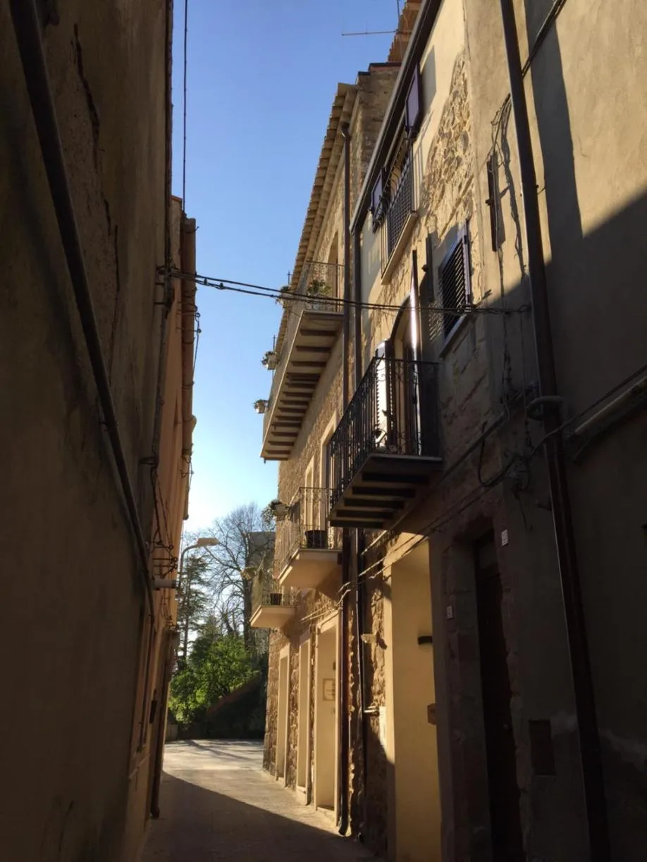 Nearby landmark in P&G design by Lago Welcome Enna