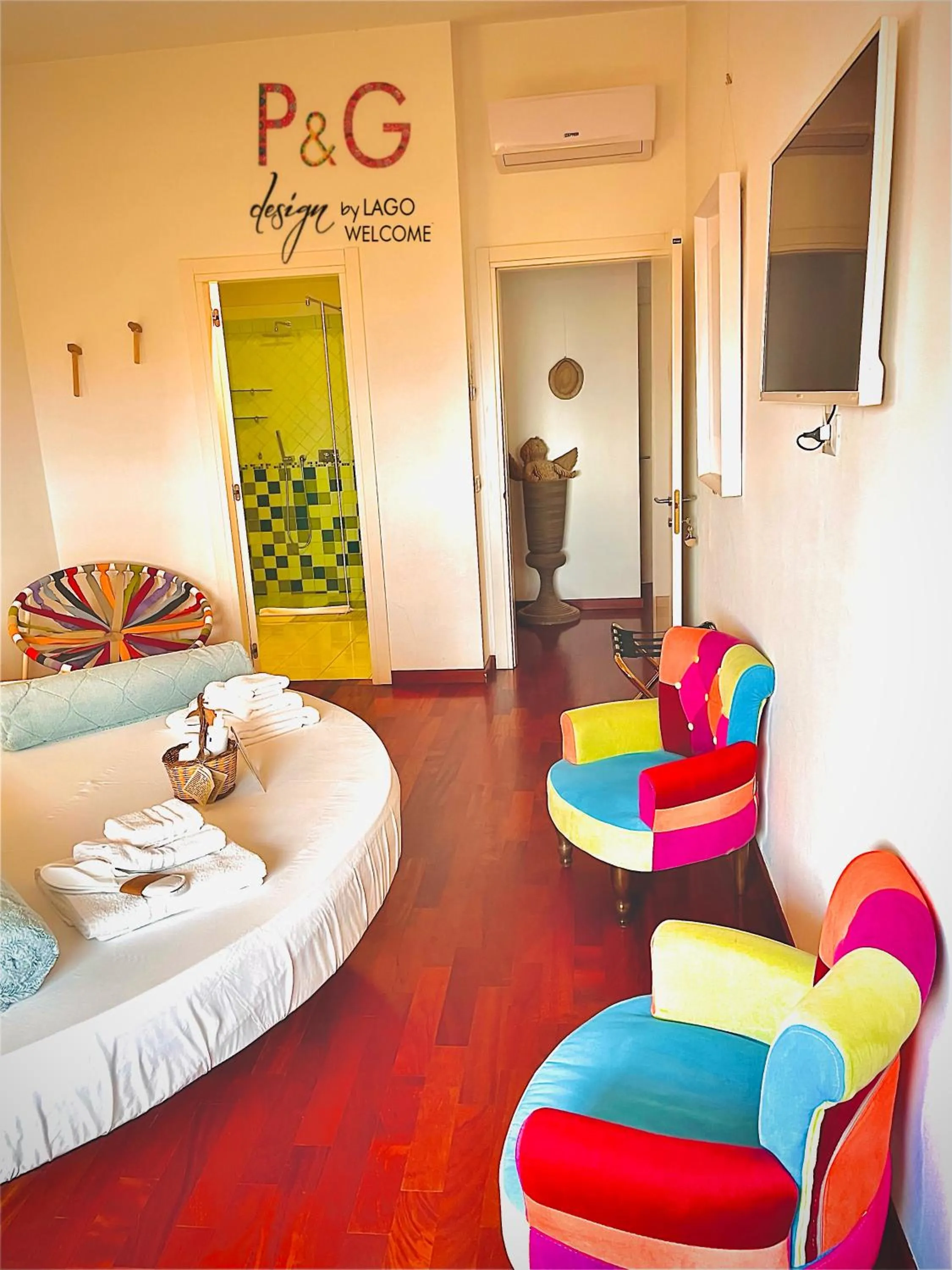 Decorative detail in P&G design by Lago Welcome Enna