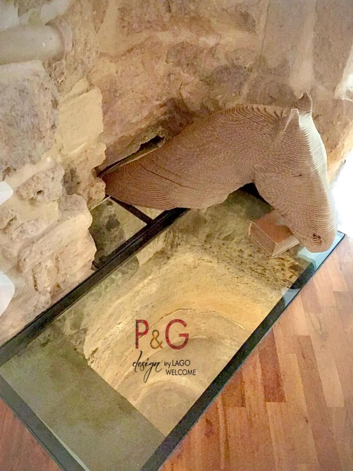 Text overlay in P&G design by Lago Welcome Enna