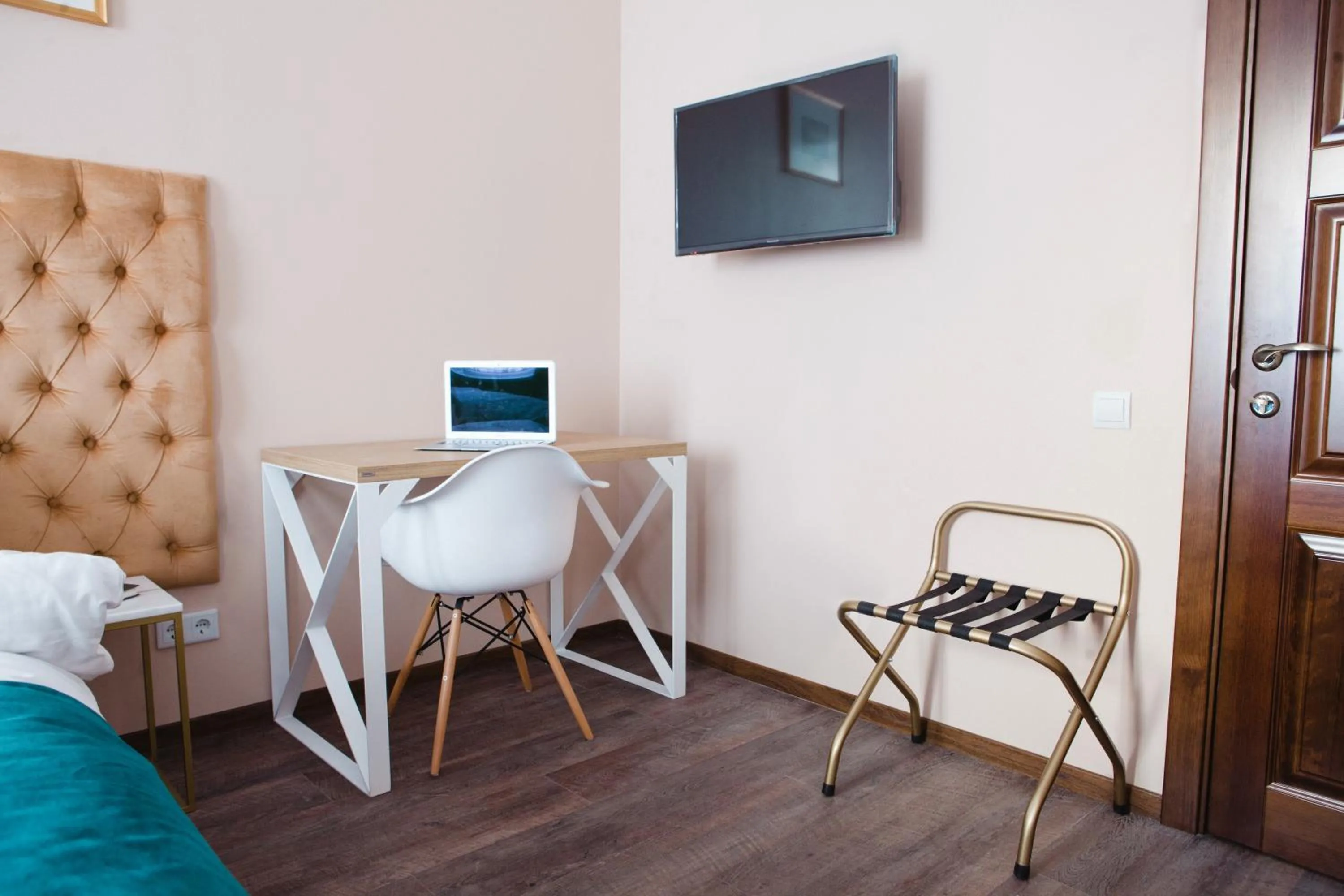 Entertainment, Bed in Live.Here.Hotel