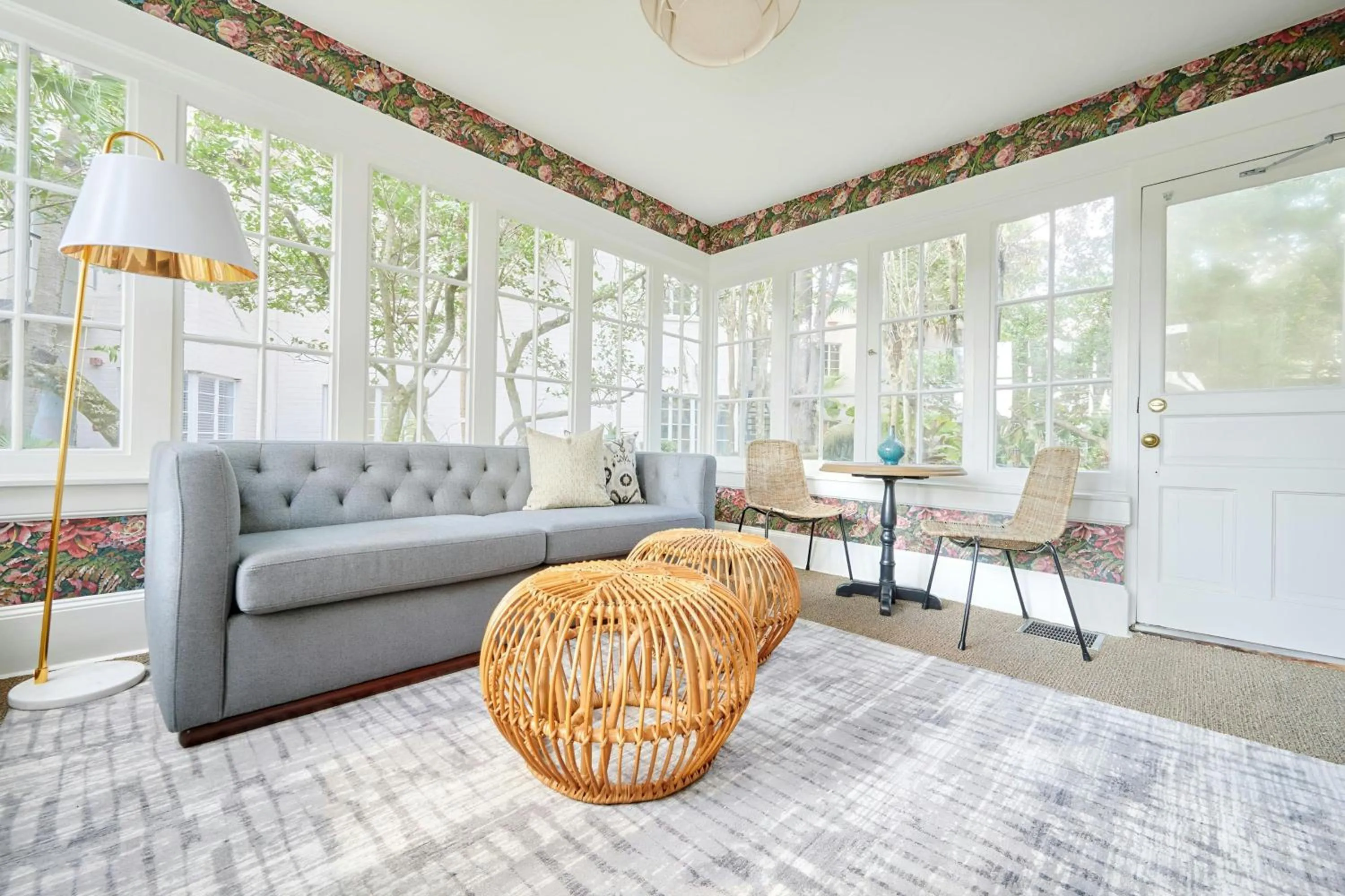 Living room in Wellborn Hotel Downtown, Sonder by Marriott Bonvoy