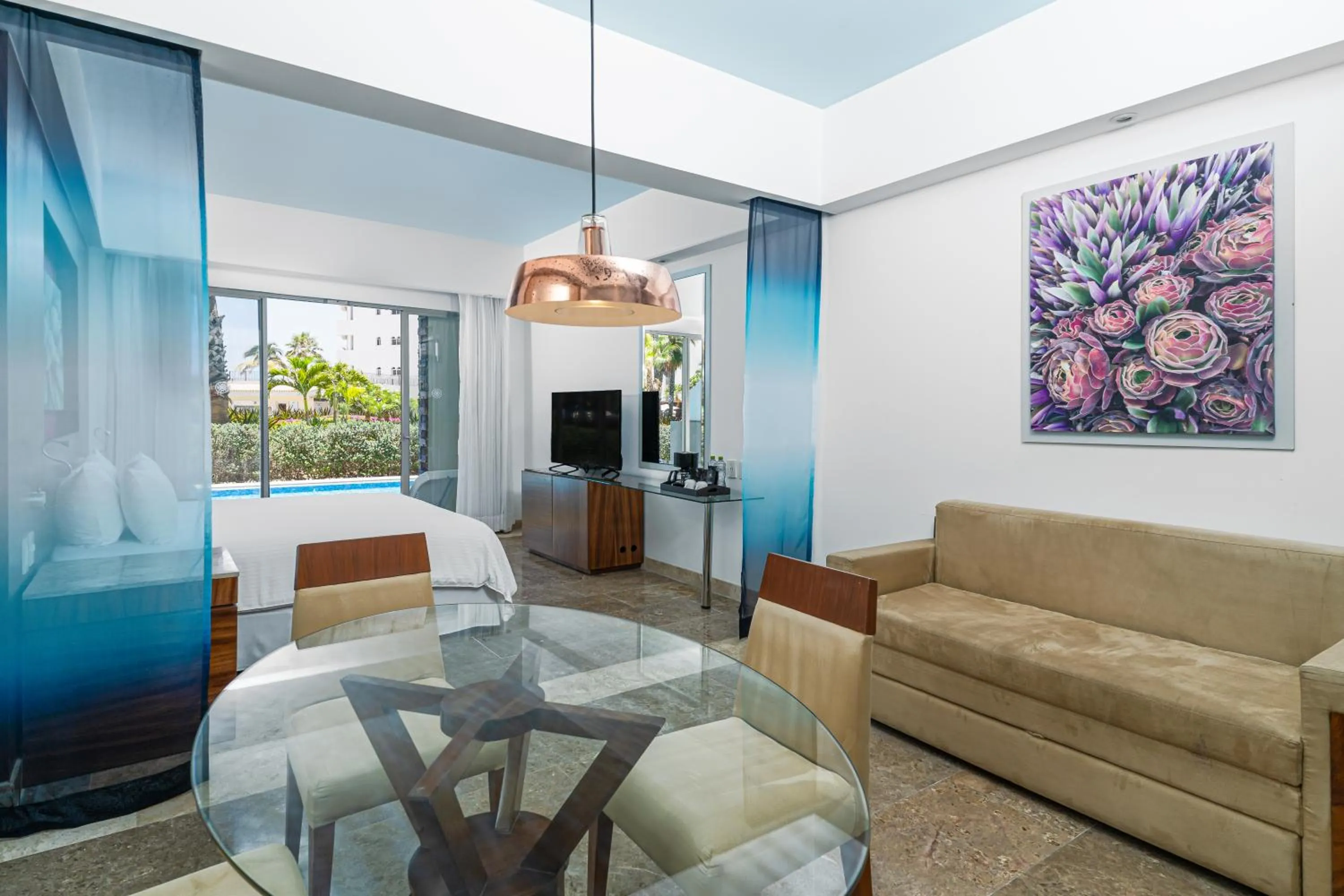 Altitude by Krystal Grand Los Cabos - All Inclusive