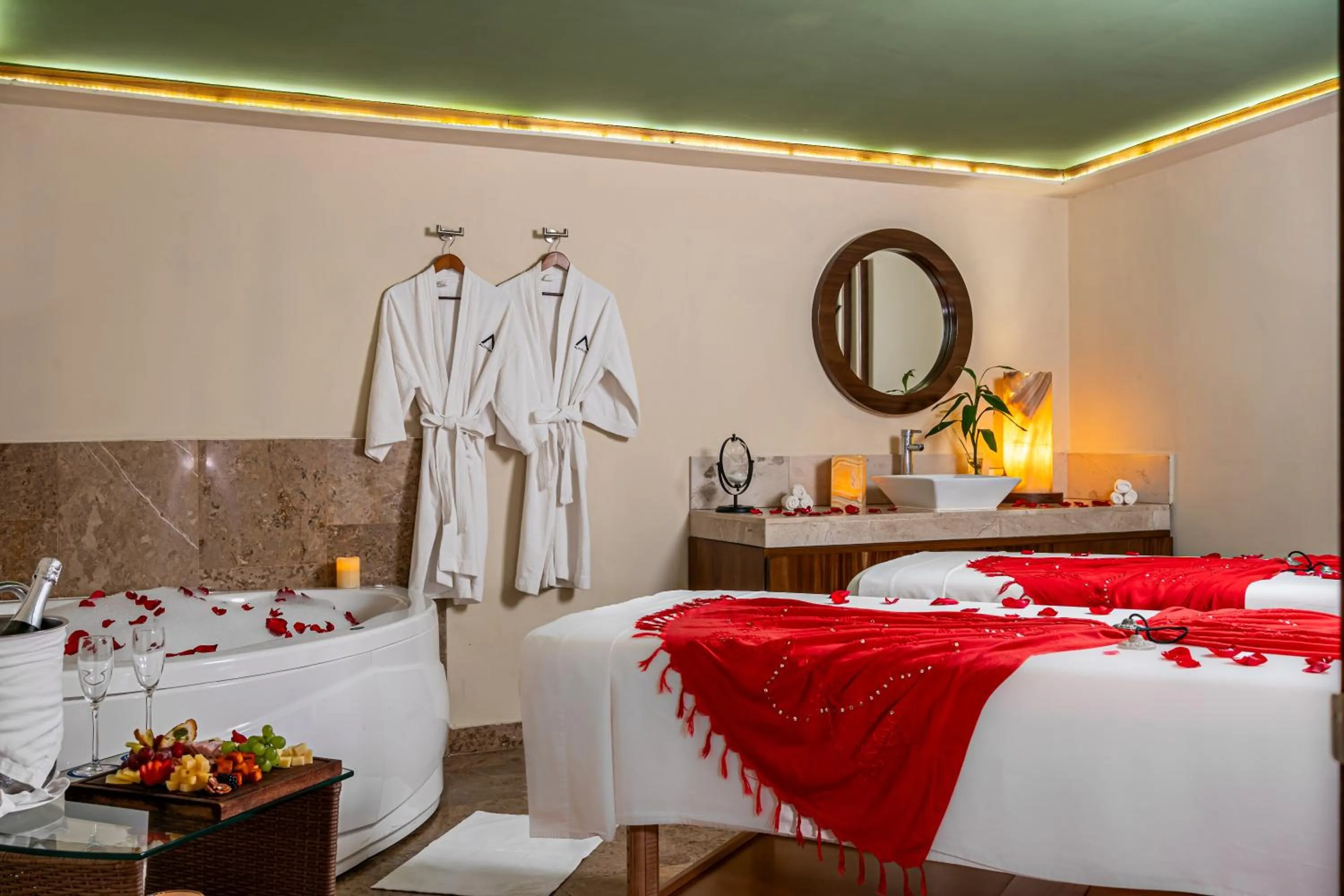 Spa and wellness centre/facilities, Bed in Altitude by Krystal Grand Los Cabos - All Inclusive