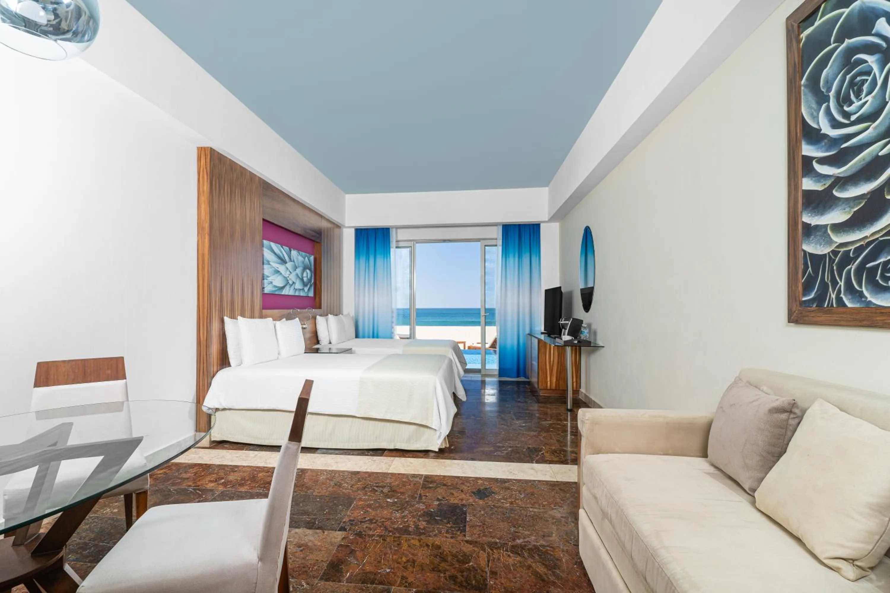Bed in Altitude by Krystal Grand Los Cabos - All Inclusive