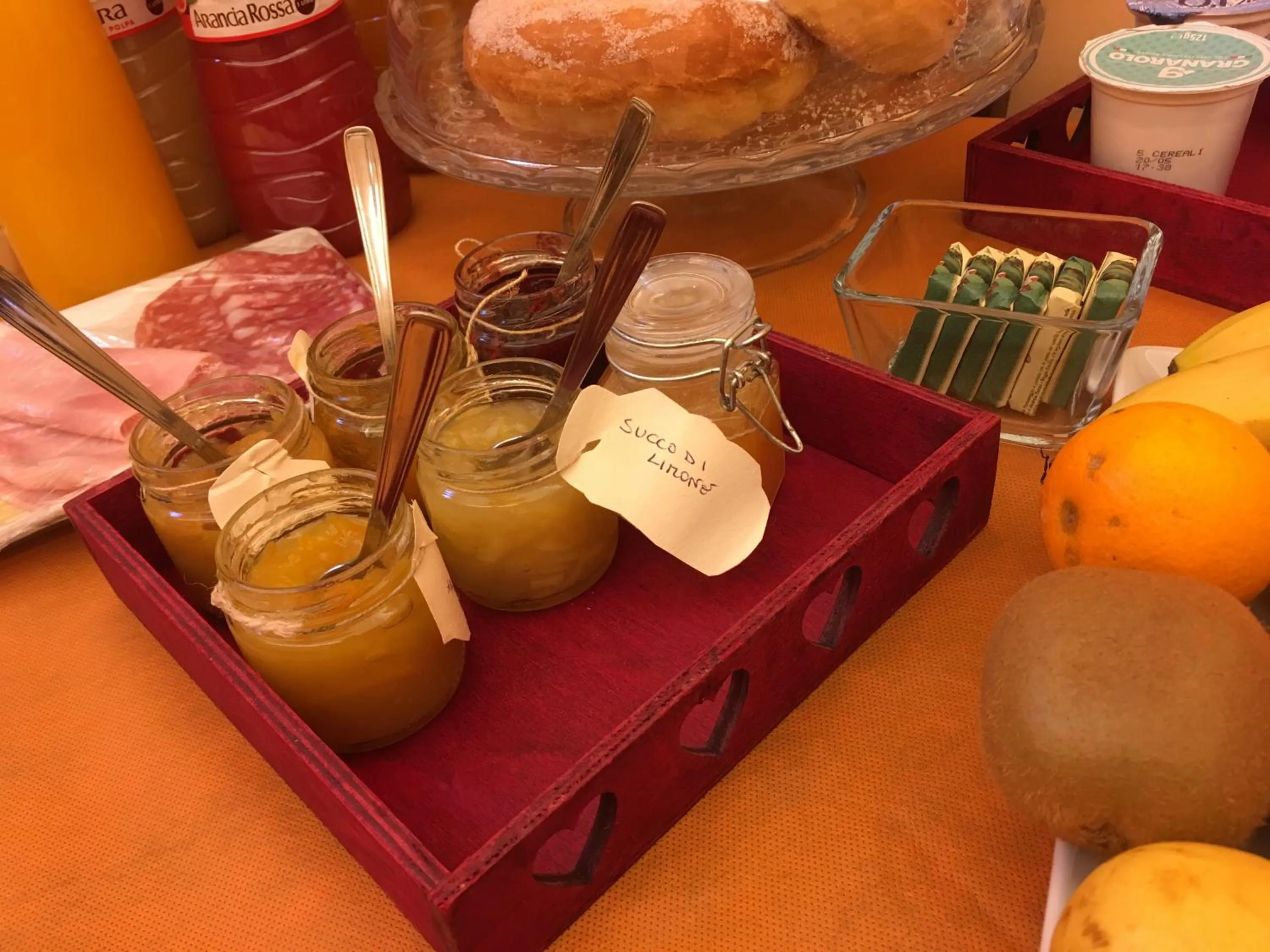 Buffet breakfast in Residenza Viviani